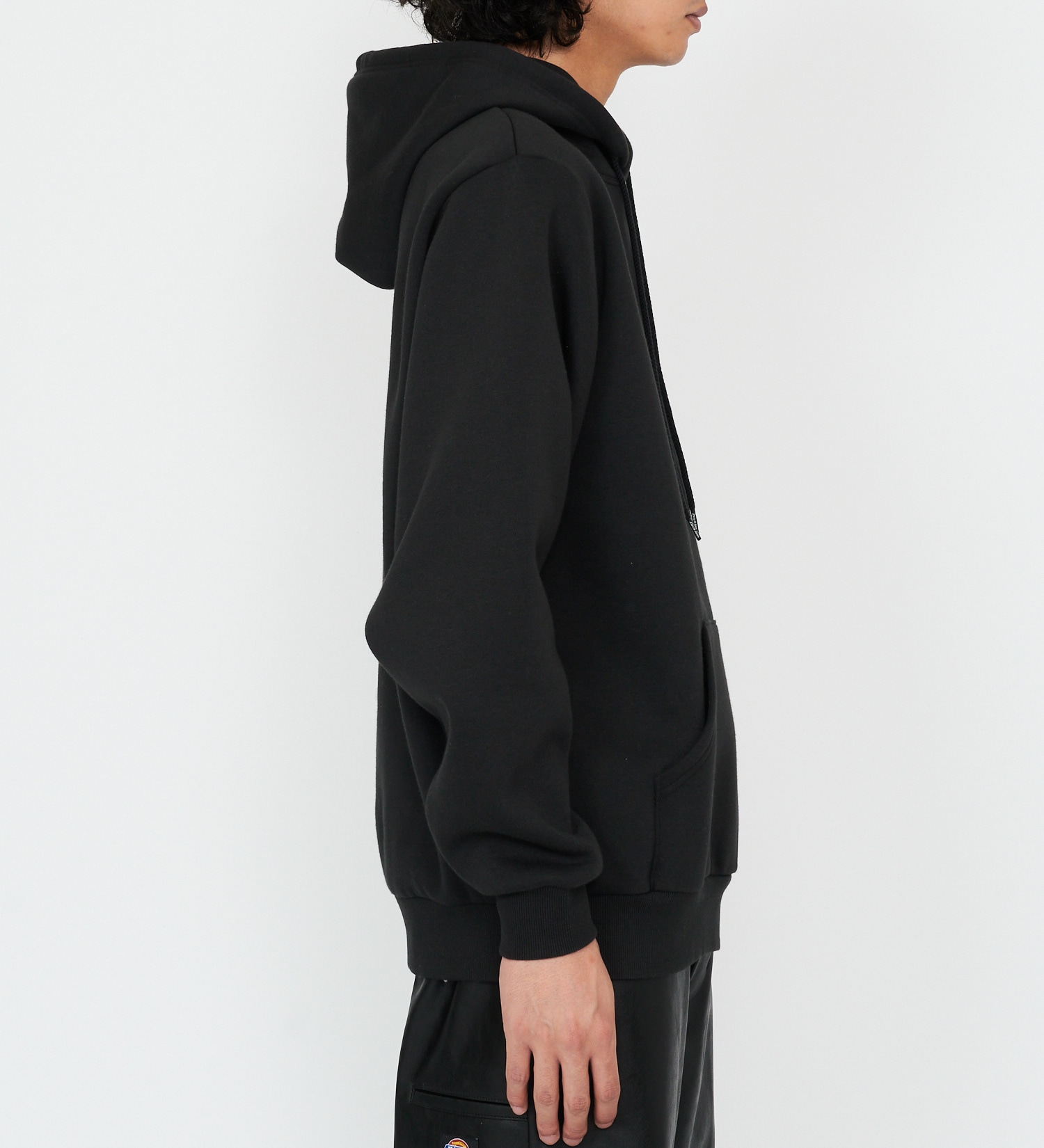 Dickies(ディッキーズ)の刺繍ロゴフーディ|トップス/パーカー/メンズ|ブラック