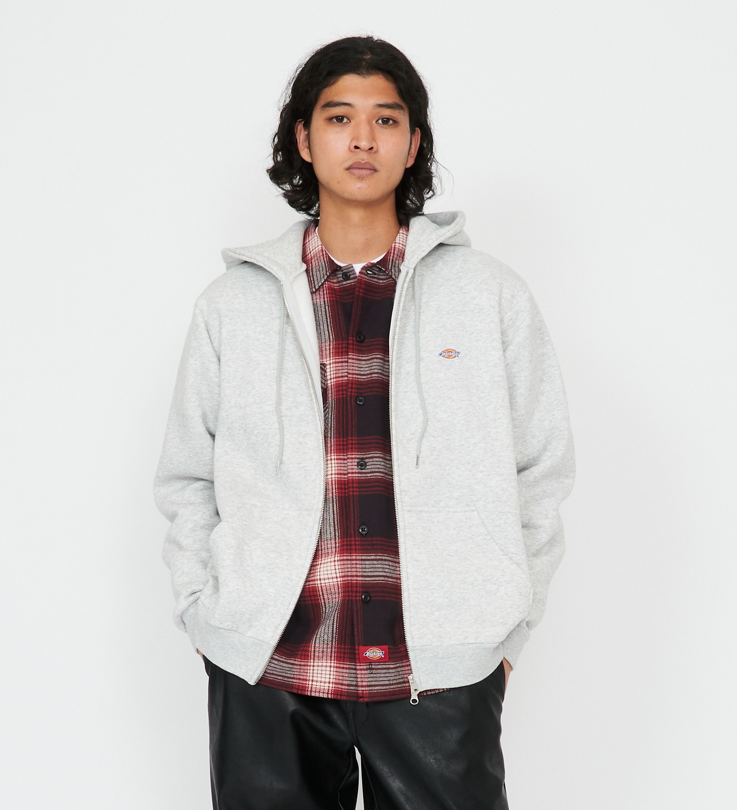 Dickies(ディッキーズ)の刺繍ロゴジップパーカー|トップス/パーカー/メンズ|ヘザ－グレー