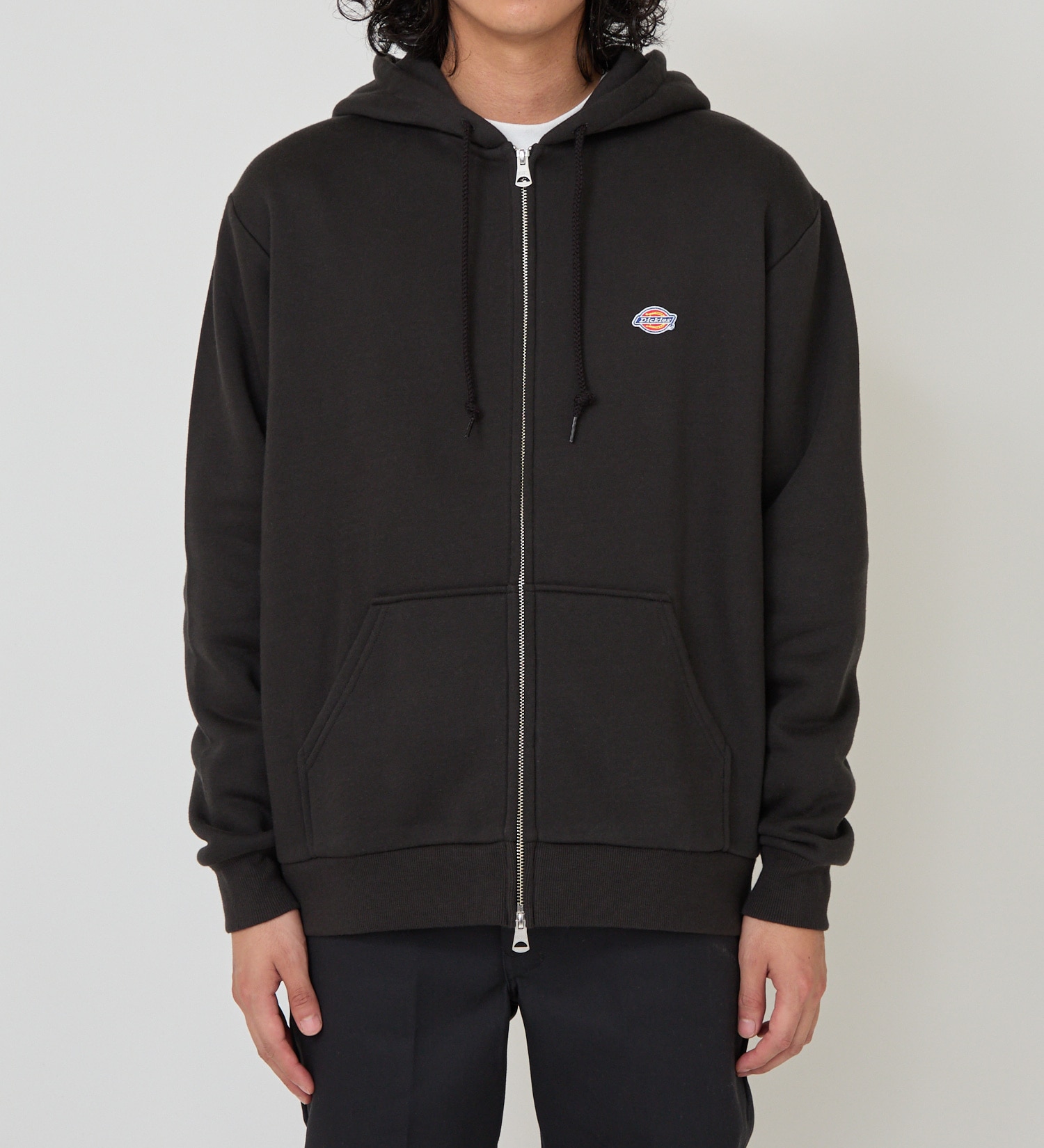 Dickies(ディッキーズ)の刺繍ロゴジップパーカー|トップス/パーカー/メンズ|ブラック