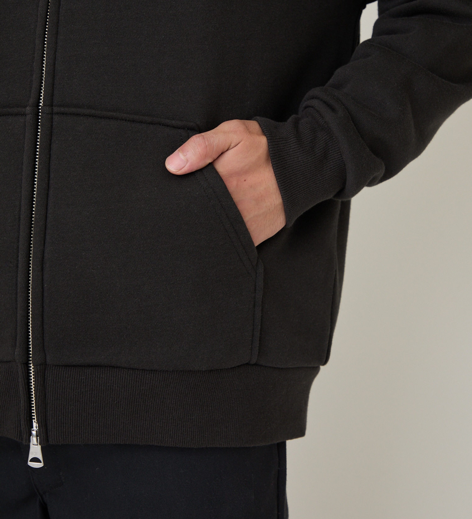 Dickies(ディッキーズ)の刺繍ロゴジップパーカー|トップス/パーカー/メンズ|ブラック