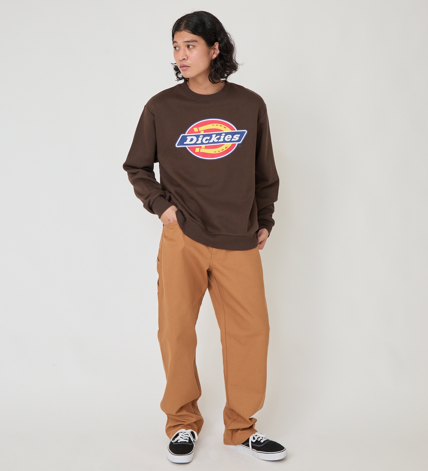 Dickies(ディッキーズ)のロゴクルーネックスウェット|トップス/スウェット/メンズ|ダークブラウン