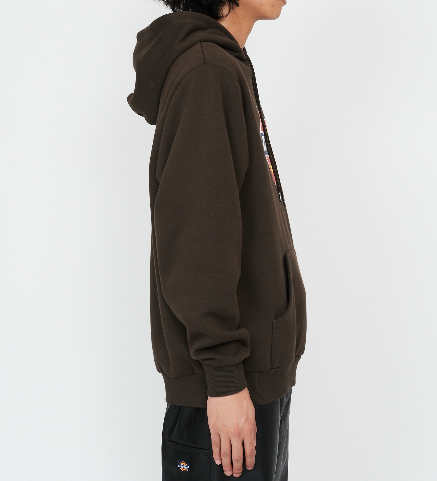 Dickies(ディッキーズ)のロゴフーディ|トップス/パーカー/メンズ|ダークブラウン