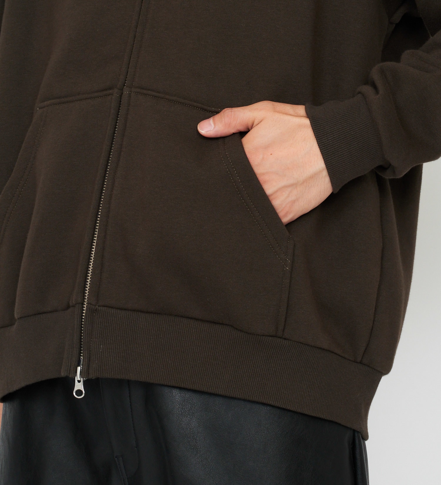 Dickies(ディッキーズ)のロゴジップアップフーディ|トップス/パーカー/メンズ|ダークブラウン
