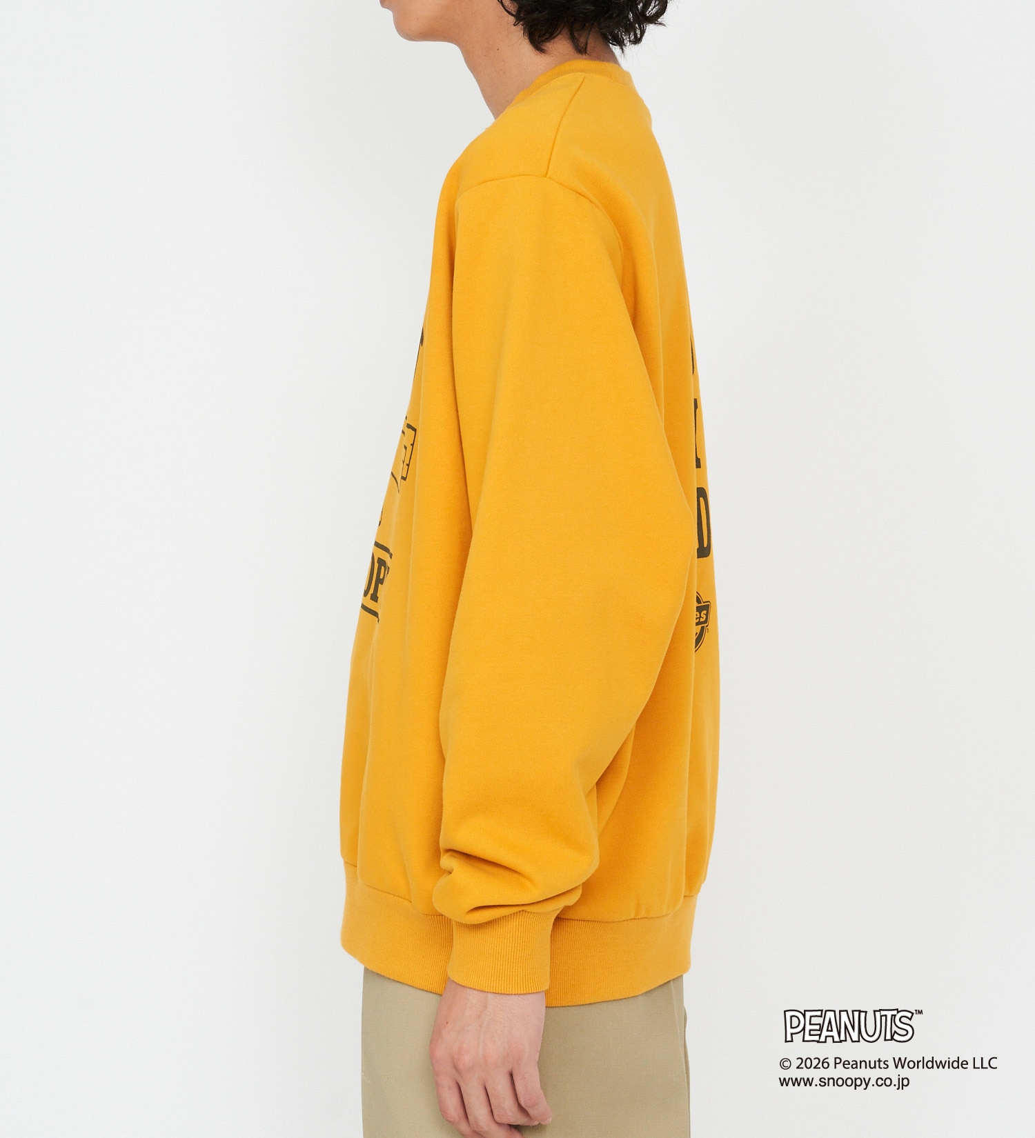 Dickies(ディッキーズ)のピーナッツ クルーネックスウェット スヌーピー|トップス/スウェット/メンズ|マスタード