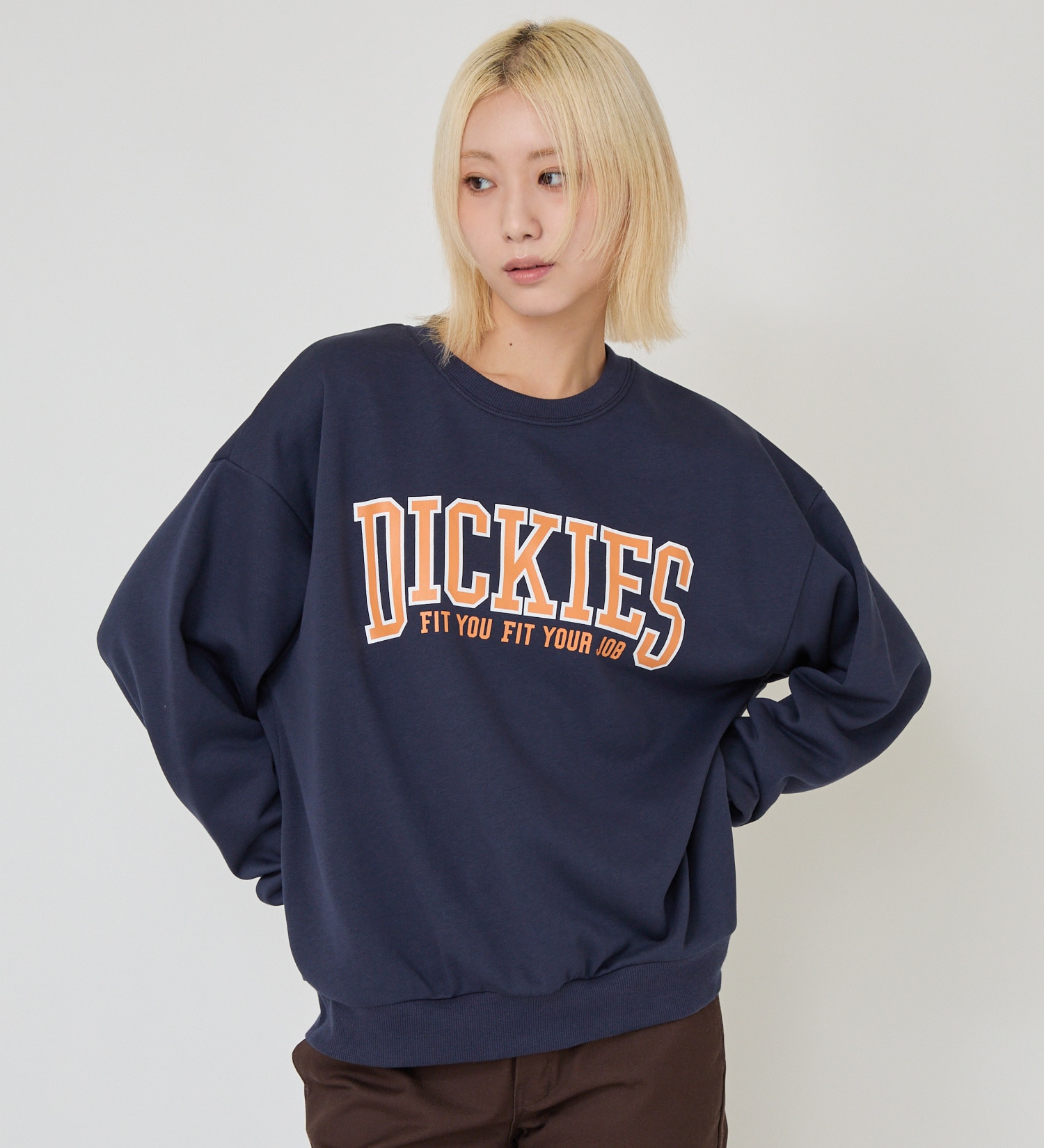Dickies(ディッキーズ)のカレッジロゴスウェット|トップス/スウェット/レディース|ネイビー