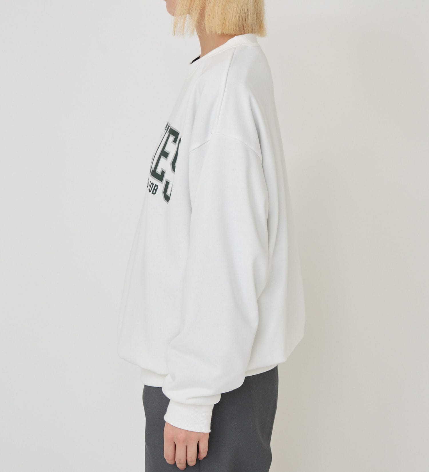 Dickies(ディッキーズ)のカレッジロゴスウェット|トップス/スウェット/レディース|ホワイト