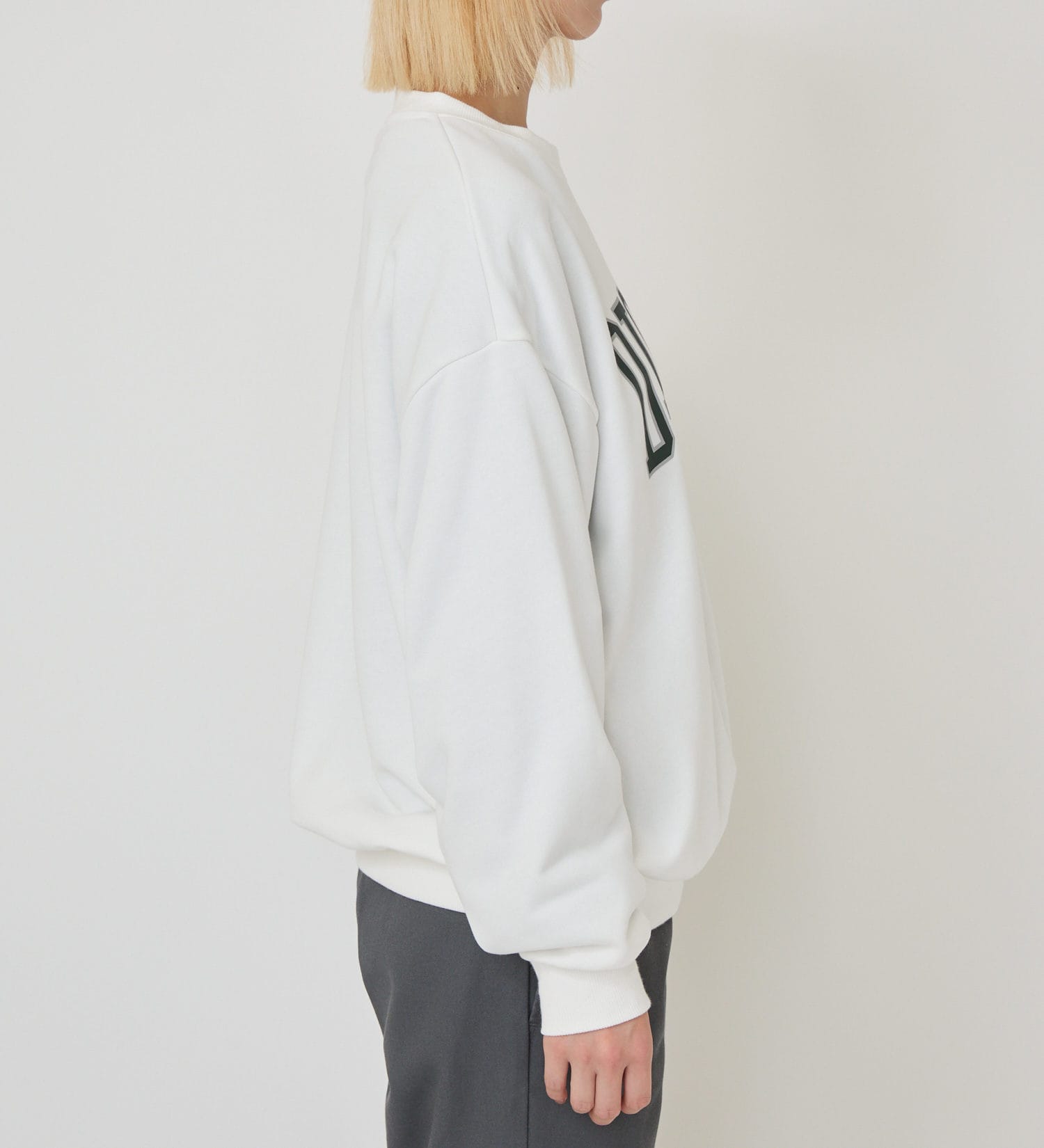 Dickies(ディッキーズ)のカレッジロゴスウェット|トップス/スウェット/レディース|ホワイト
