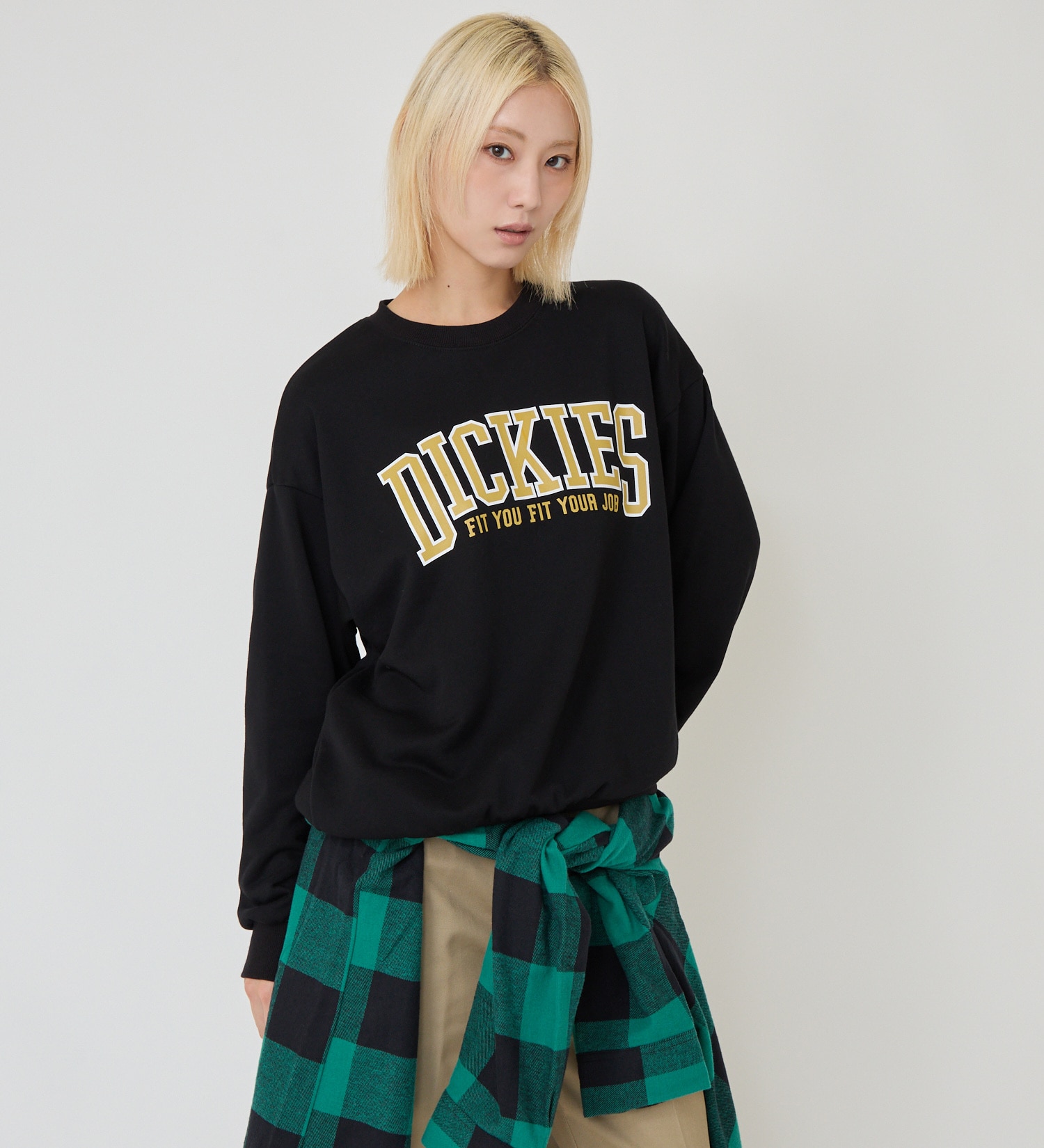 Dickies(ディッキーズ)のカレッジロゴスウェット|トップス/スウェット/レディース|ブラック