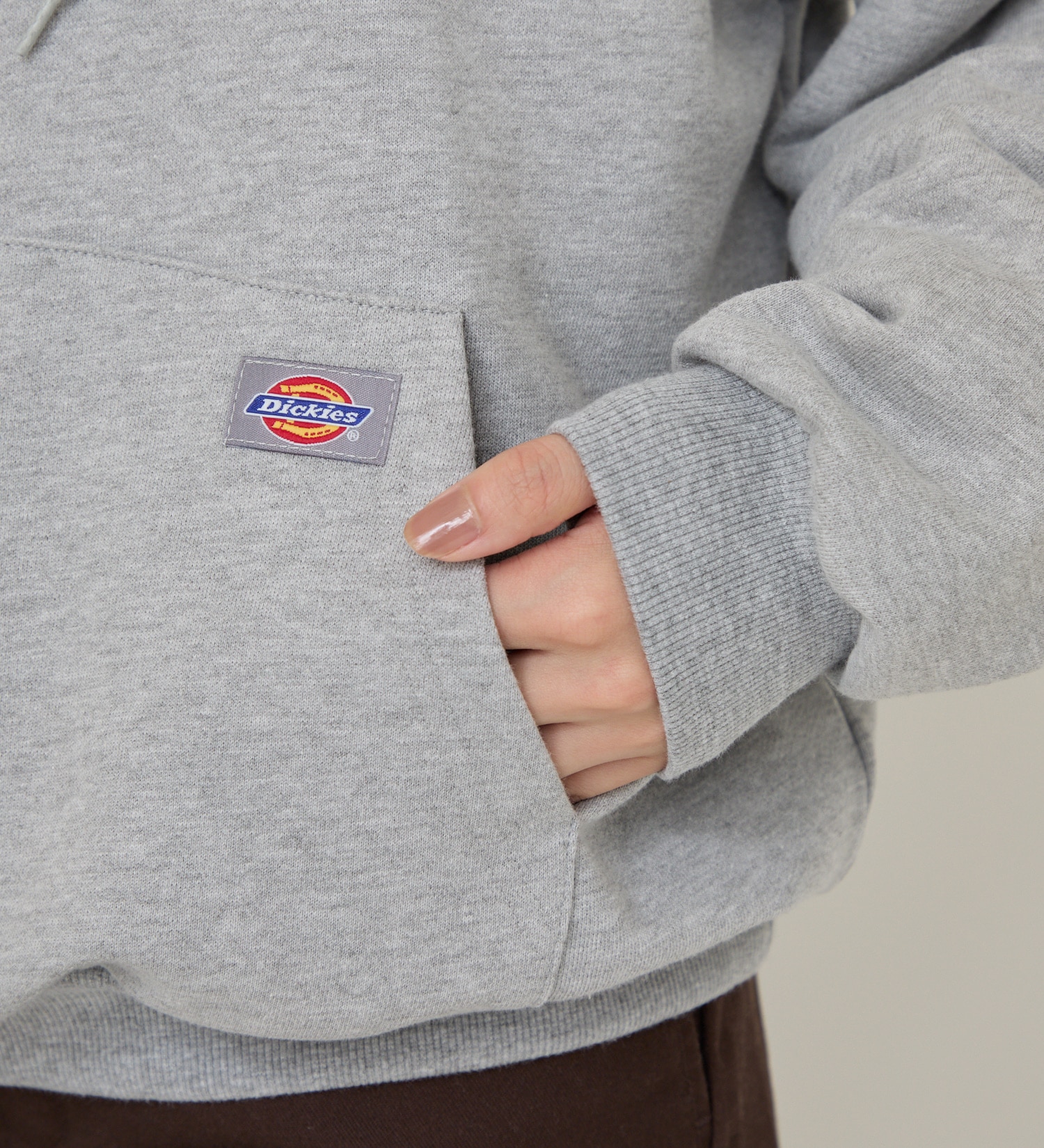 Dickies(ディッキーズ)のカレッジロゴフーディー|トップス/パーカー/レディース|ヘザ－グレー