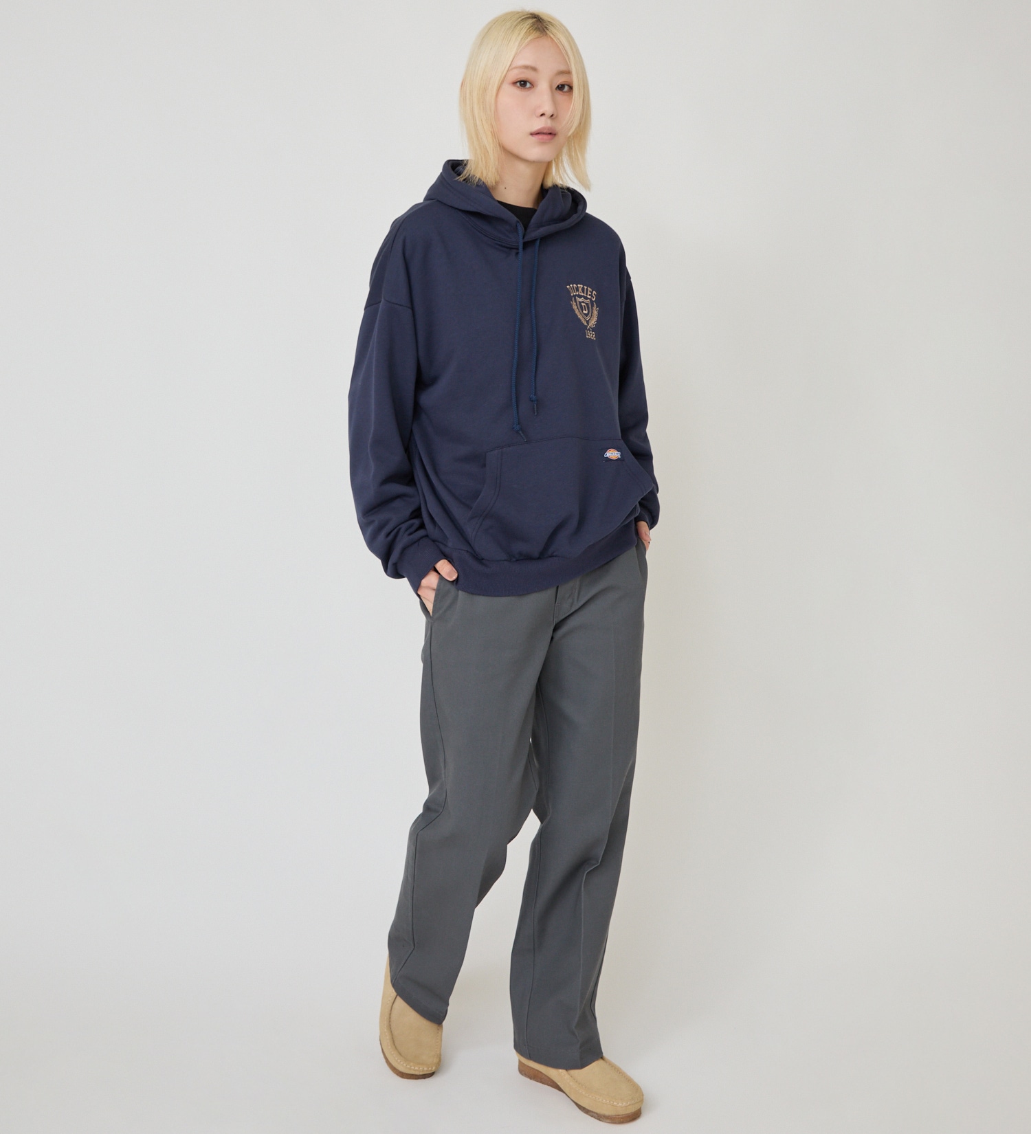 Dickies(ディッキーズ)のカレッジロゴフーディー|トップス/パーカー/レディース|ネイビー