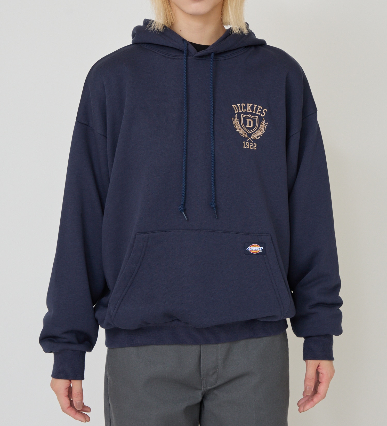 Dickies(ディッキーズ)のカレッジロゴフーディー|トップス/パーカー/レディース|ネイビー