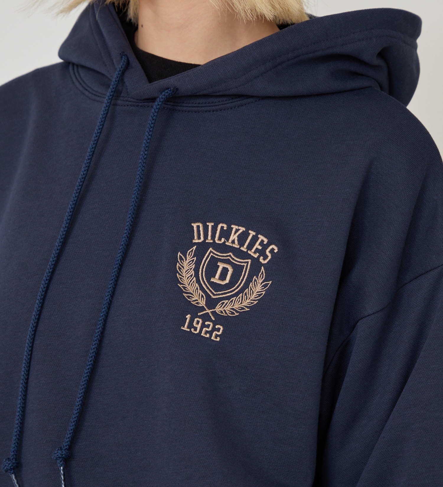 Dickies(ディッキーズ)のカレッジロゴフーディー|トップス/パーカー/レディース|ネイビー