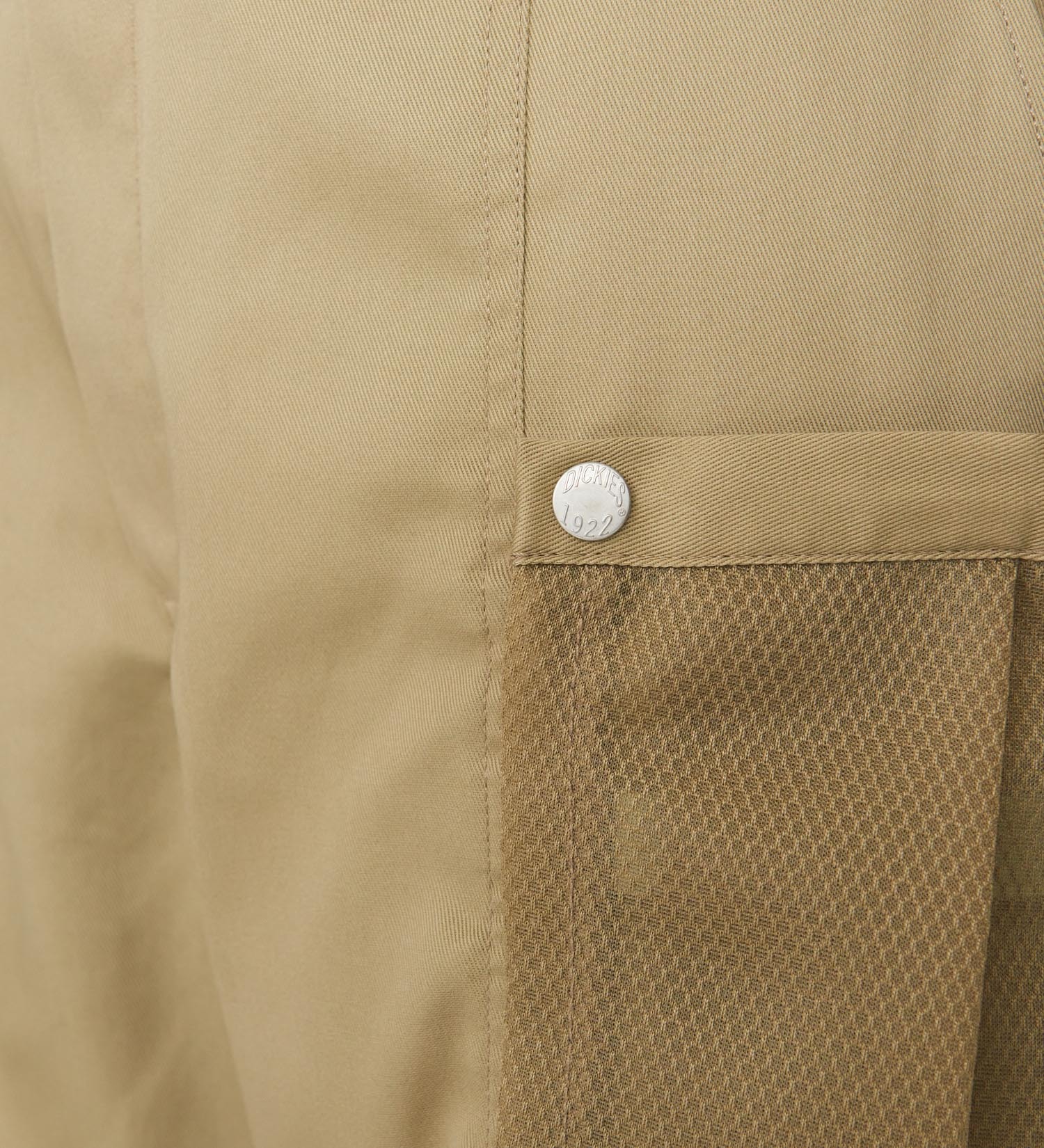 Dickies(ディッキーズ)のG.W.C メッシュカーゴショーツ|パンツ/カーゴパンツ/メンズ|ベージュ