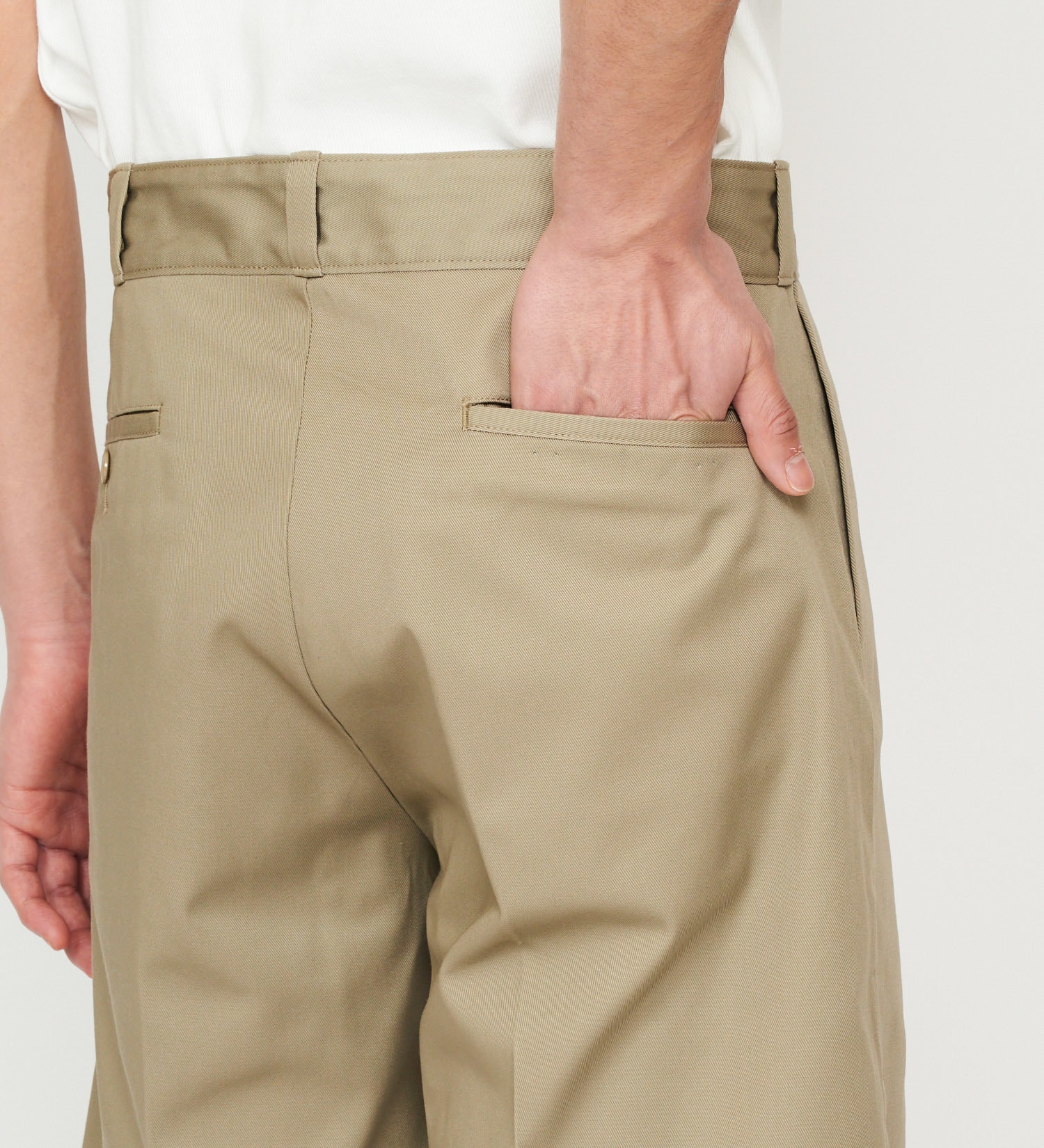Dickies(ディッキーズ)のソフトTCツイルワークョーツ|パンツ/パンツ/メンズ|カーキ