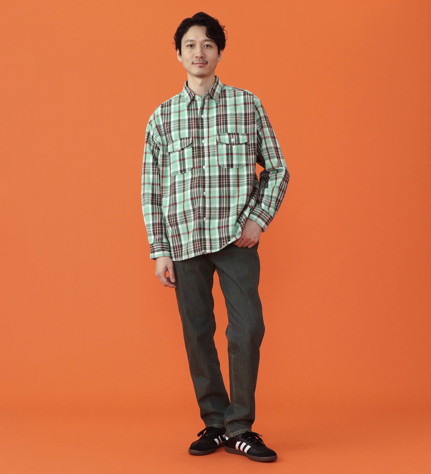 EDWIN(エドウイン)の【予約P】WILD FIRE レギュラーストレート デニムパンツ【暖/三層構造/保温/防風/冬用】|パンツ/デニム / ジーンズパンツ/メンズ|中色ブルー