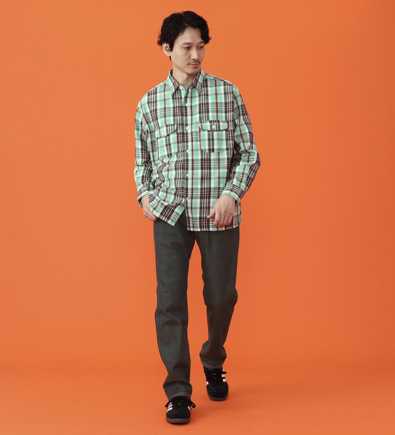 EDWIN(エドウイン)の【予約P】WILD FIRE レギュラーストレート デニムパンツ【暖/三層構造/保温/防風/冬用】|パンツ/デニム / ジーンズパンツ/メンズ|中色ブルー
