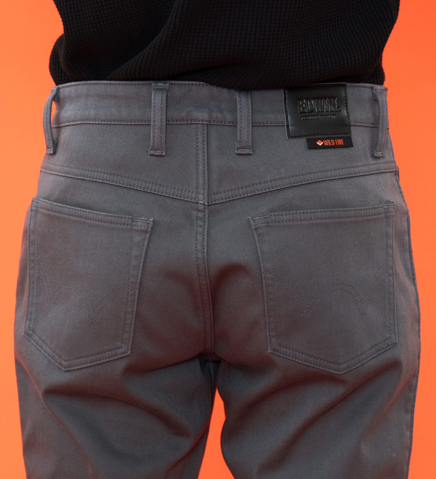 EDWIN(エドウイン)の【予約P】【大きいサイズ】【冬用】WILD FIRE レギュラーストレート デニムパンツ ジーンズ 暖パンツ 三層構造 保温 防風【暖】|パンツ/パンツ/メンズ|チャコールグレー
