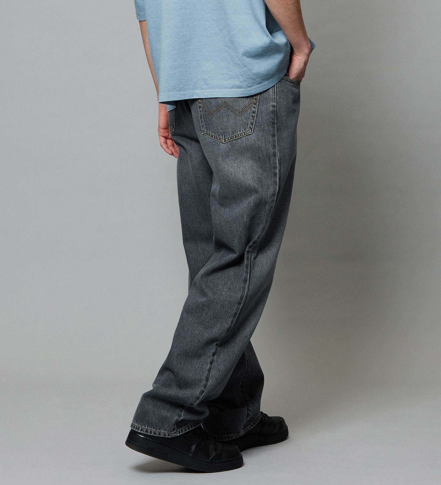 EDWIN(エドウイン)のバギージーンズ ルーズテーパード デニムパンツ ライトオンス|パンツ/デニム / ジーンズパンツ/メンズ|ブラックデニム