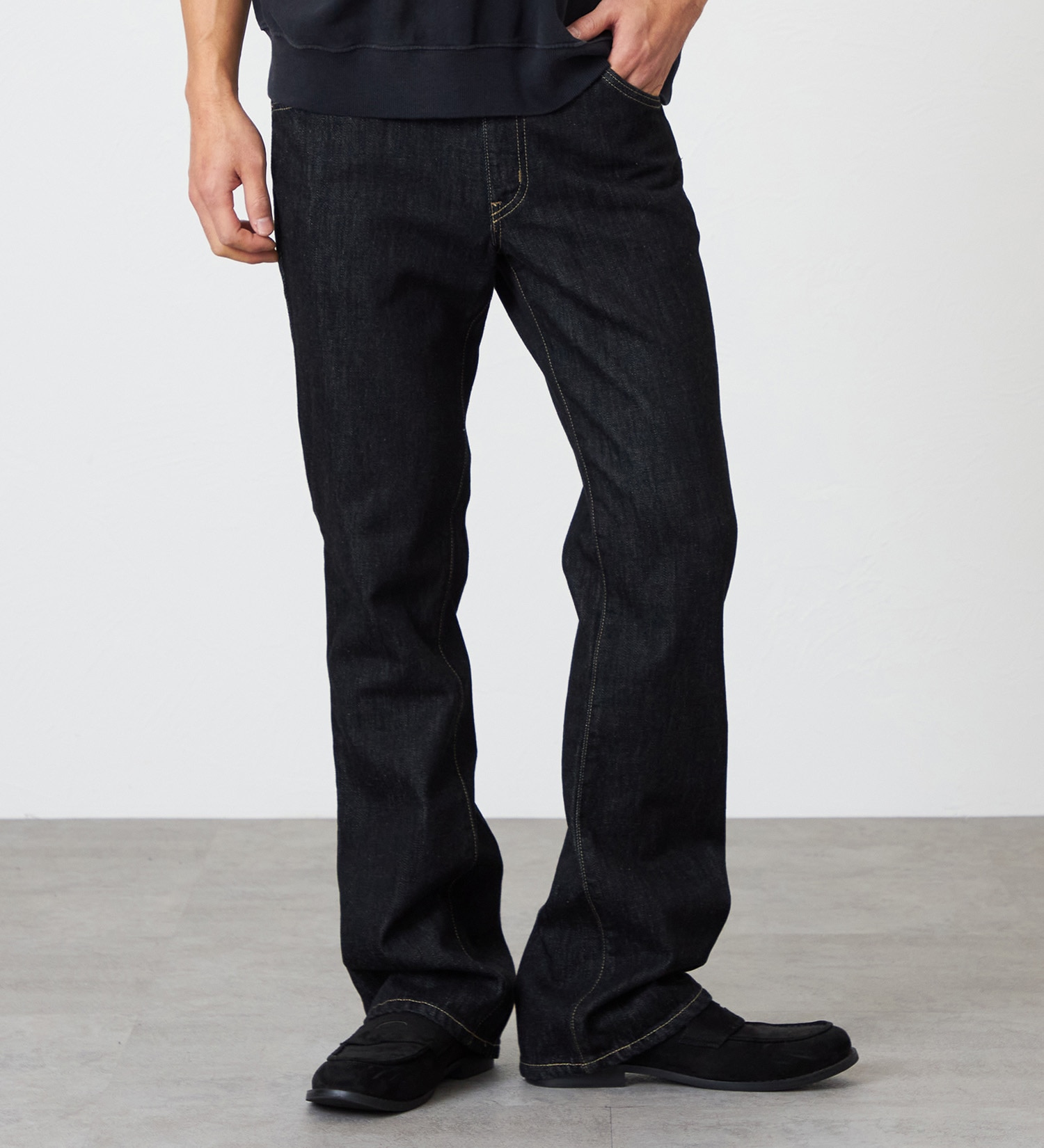 EDWIN(エドウイン)の【裾上げ無料】インターナショナルベーシック 401 ブーツカット デニムパンツ ジーンズ|パンツ/デニム / ジーンズパンツ/メンズ|ブラックデニム