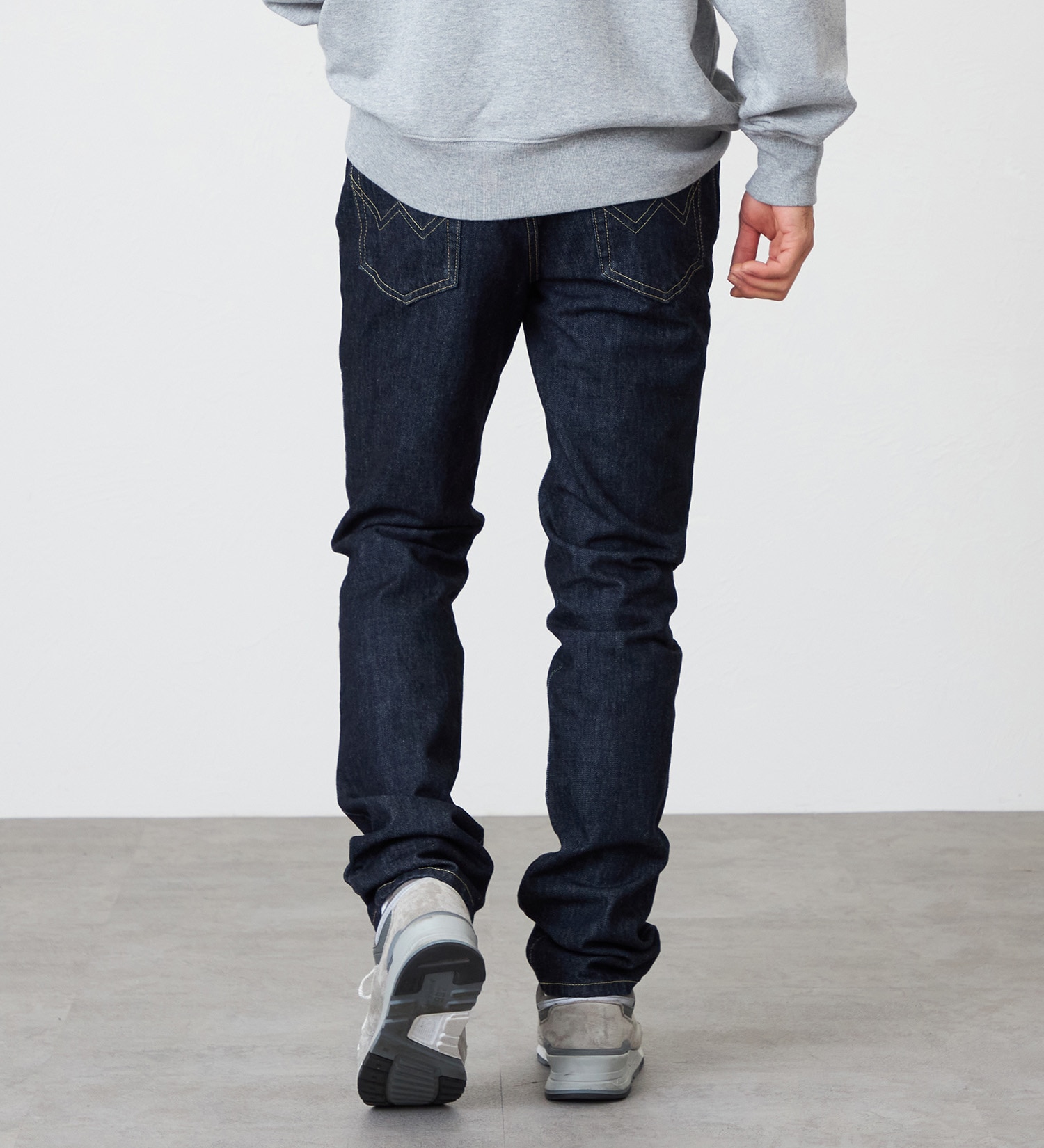 EDWIN(エドウイン)の【試着対象】【裾上げ無料】インターナショナルベーシック 402 すっきりストレート デニムパンツ ジーンズ|パンツ/デニム / ジーンズパンツ/メンズ|インディゴブルー