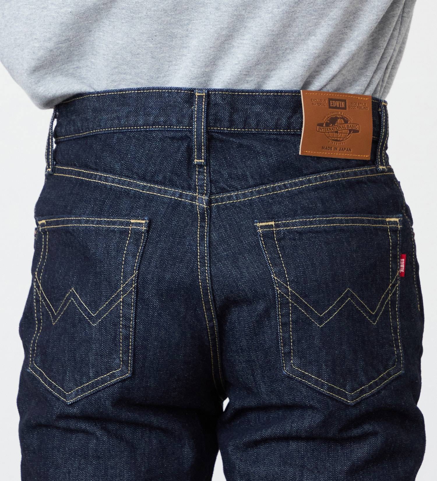 EDWIN(エドウイン)の【試着対象】【裾上げ無料】インターナショナルベーシック 402 すっきりストレート デニムパンツ ジーンズ|パンツ/デニム / ジーンズパンツ/メンズ|インディゴブルー