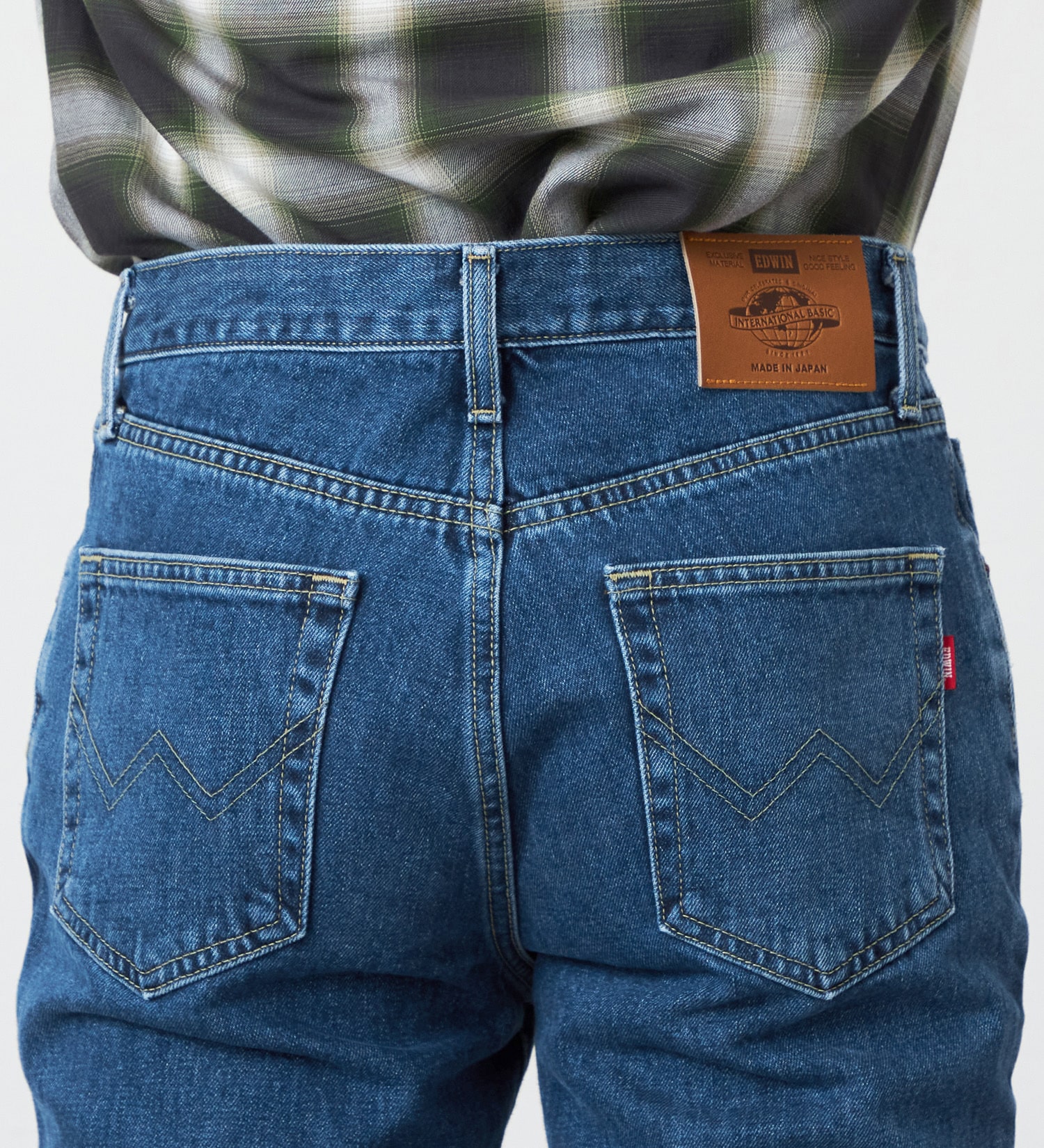 EDWIN(エドウイン)の【試着対象】【裾上げ無料】インターナショナルベーシック 402 すっきりストレート デニムパンツ ジーンズ|パンツ/デニム / ジーンズパンツ/メンズ|中色ブルー