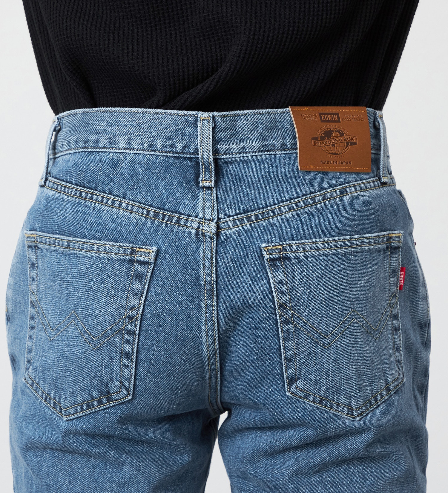 EDWIN(エドウイン)の【試着対象】【裾上げ無料】インターナショナルベーシック 402 すっきりストレート デニムパンツ ジーンズ|パンツ/デニム / ジーンズパンツ/メンズ|淡色ブルー