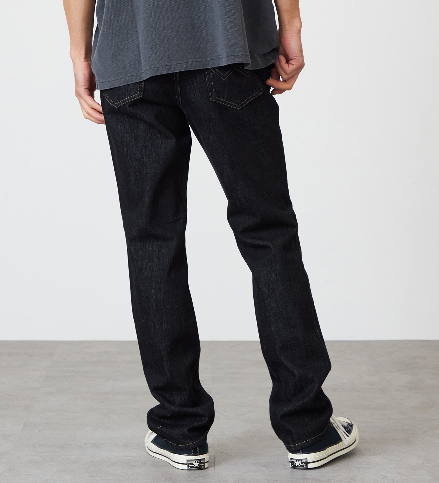 EDWIN(エドウイン)の【裾上げ無料】インターナショナルベーシック 403 ふつうのストレート デニムパンツ ジーンズ|パンツ/デニム / ジーンズパンツ/メンズ|ブラックデニム