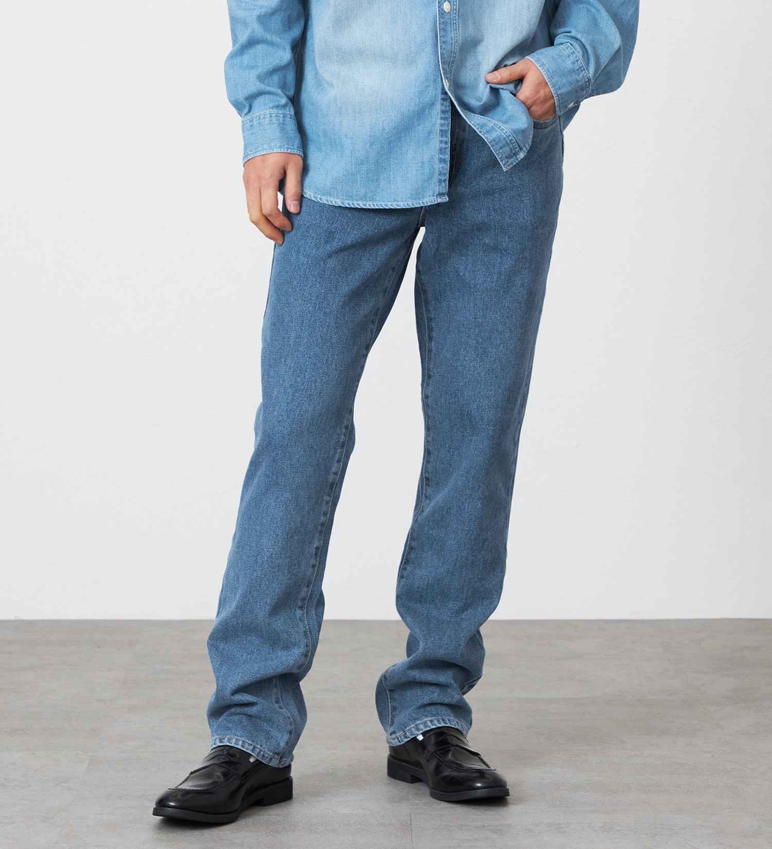 EDWIN(エドウイン)の【裾上げ無料】インターナショナルベーシック 403 ふつうのストレート デニムパンツ ジーンズ|パンツ/デニム / ジーンズパンツ/メンズ|淡色ブルー