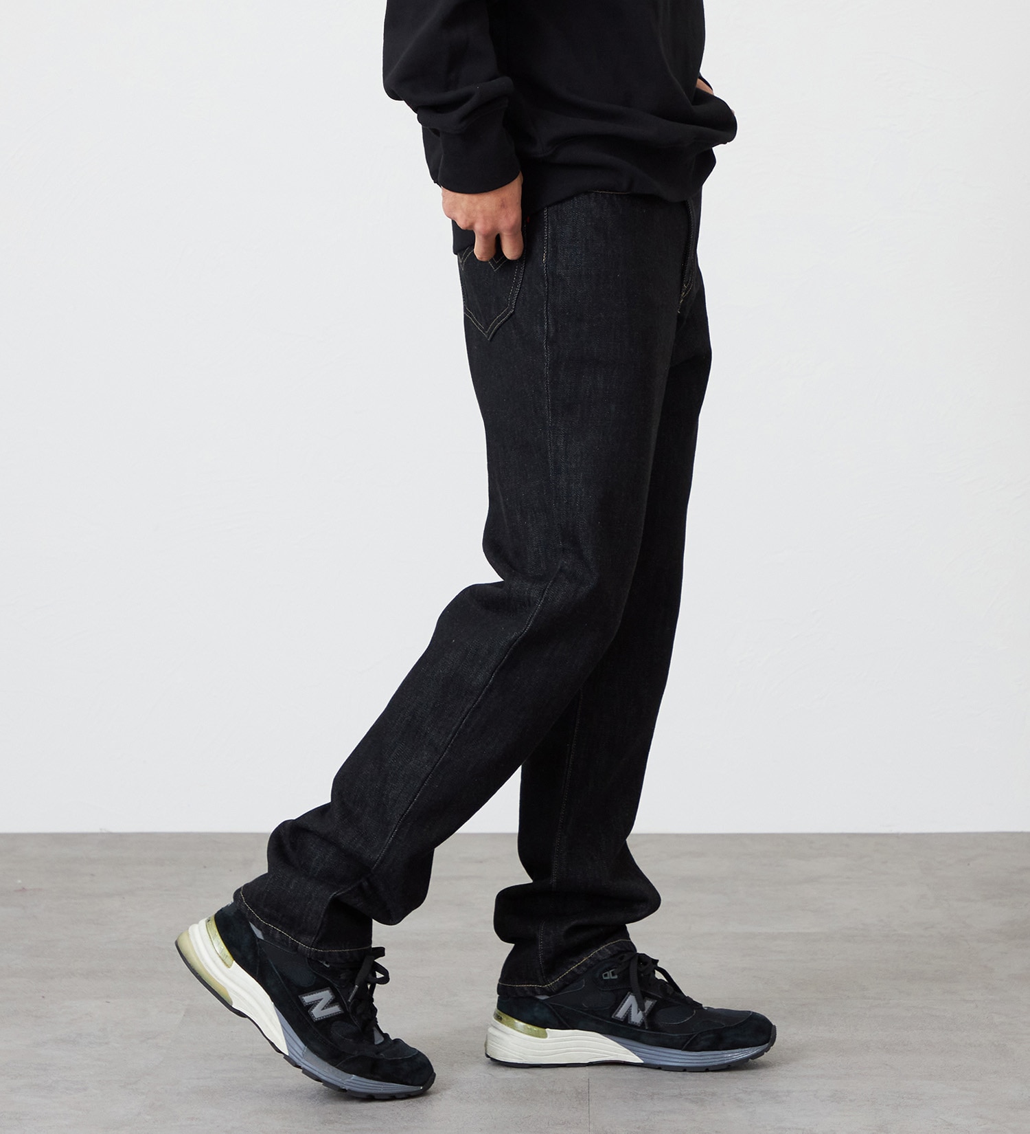 EDWIN(エドウイン)の【裾上げ無料】インターナショナルベーシック 404 ゆったりストレート デニムパンツ ジーンズ|パンツ/デニム / ジーンズパンツ/メンズ|ブラックデニム