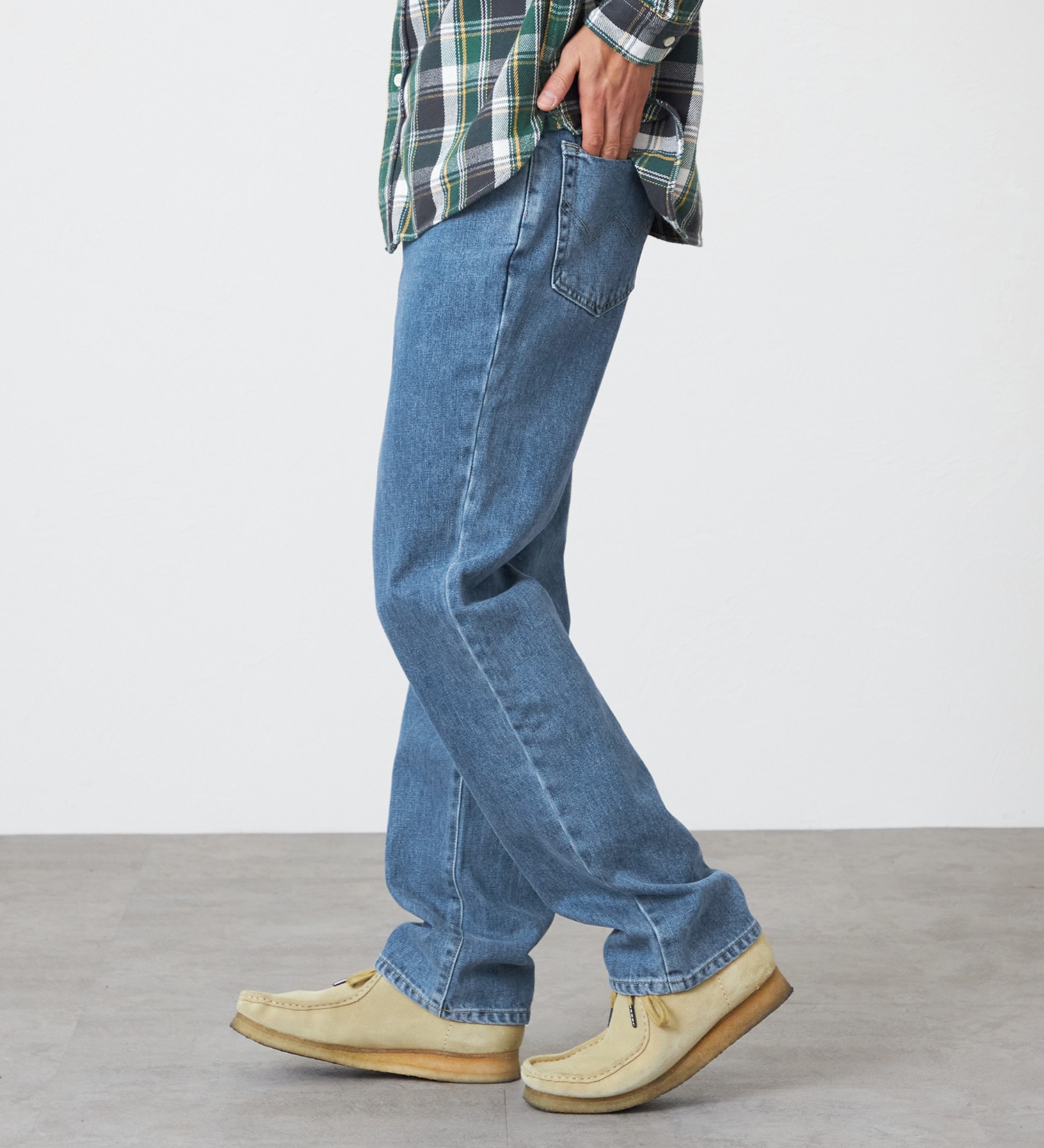 EDWIN(エドウイン)の【裾上げ無料】【大きいサイズ】インターナショナルベーシック 404 ゆったりストレート デニムパンツ ジーンズ|パンツ/デニム / ジーンズパンツ/メンズ|淡色ブルー