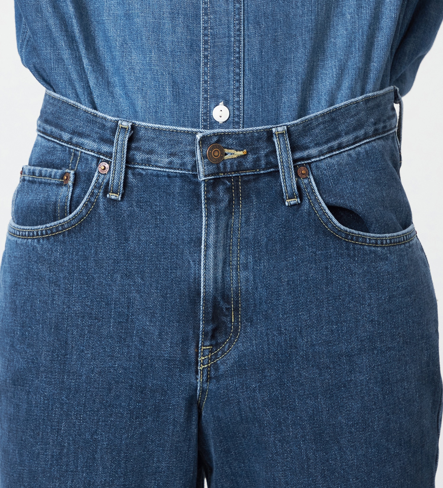 EDWIN(エドウイン)の【裾上げ無料】インターナショナルベーシック 404 ゆったりストレート デニムパンツ ジーンズ|パンツ/デニム / ジーンズパンツ/メンズ|中色ブルー