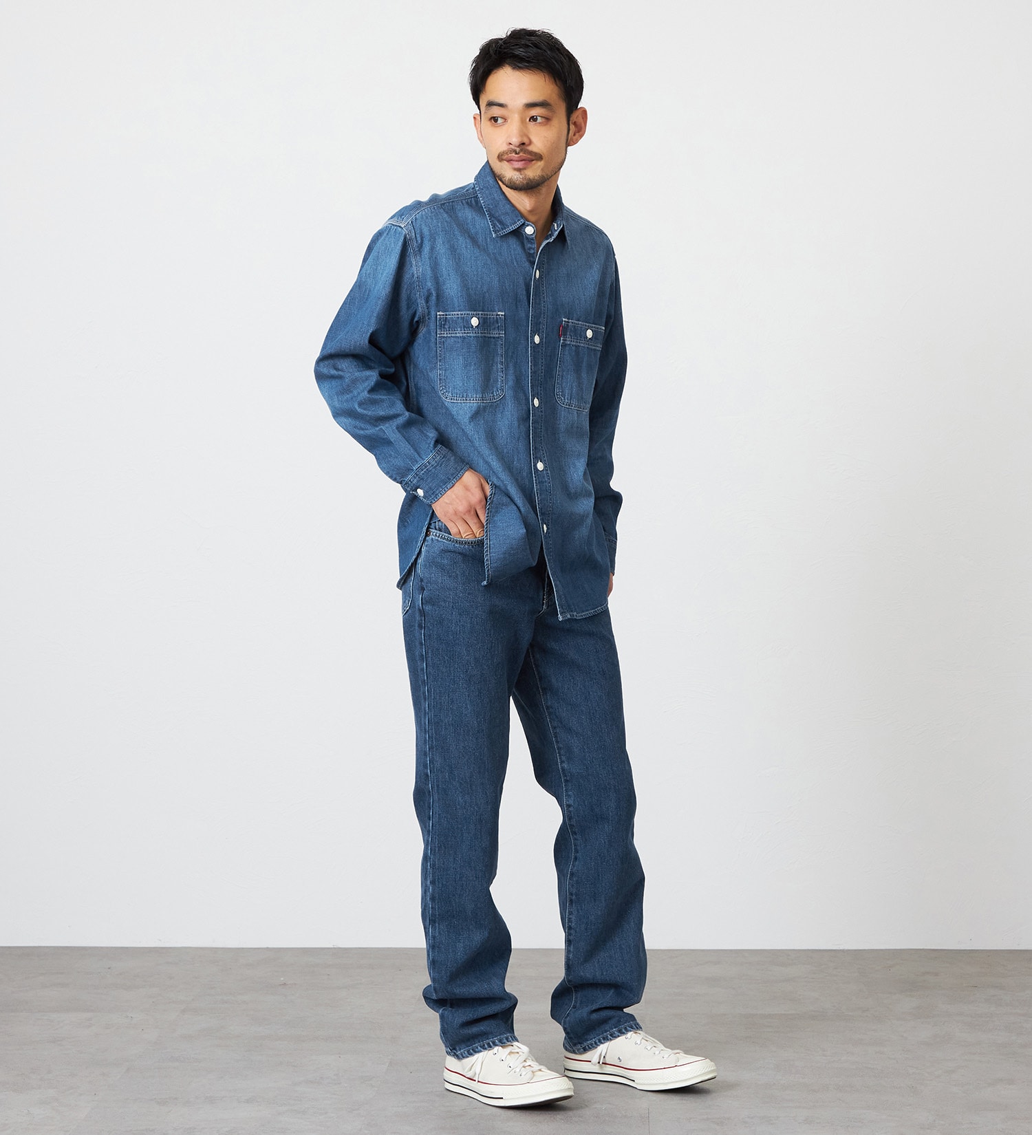 EDWIN(エドウイン)の【裾上げ無料】インターナショナルベーシック 404 ゆったりストレート デニムパンツ ジーンズ|パンツ/デニム / ジーンズパンツ/メンズ|中色ブルー