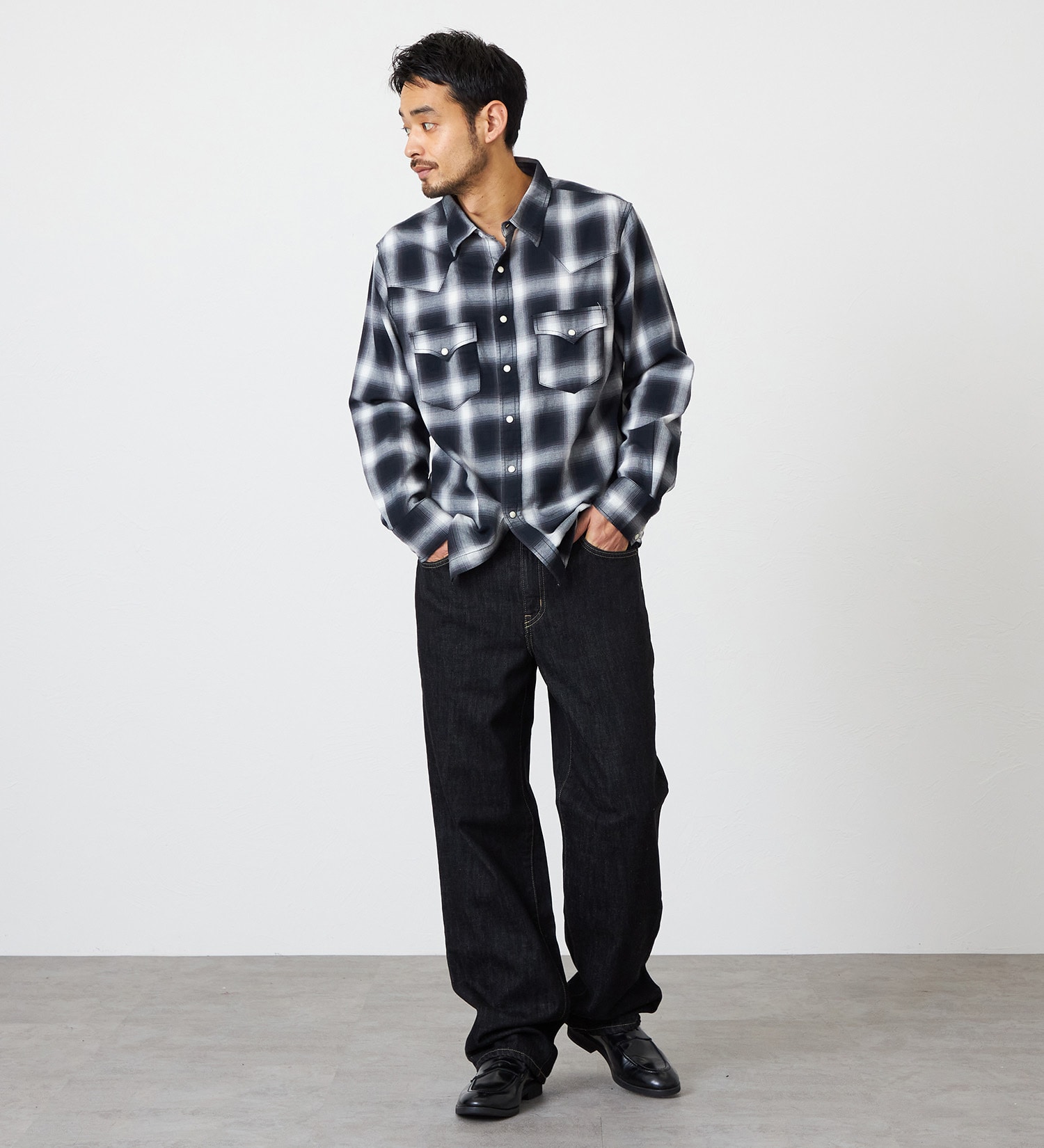 EDWIN(エドウイン)の【裾上げ無料】インターナショナルベーシック 405 ワイド デニムパンツ ジーンズ|パンツ/デニム / ジーンズパンツ/メンズ|ブラックデニム