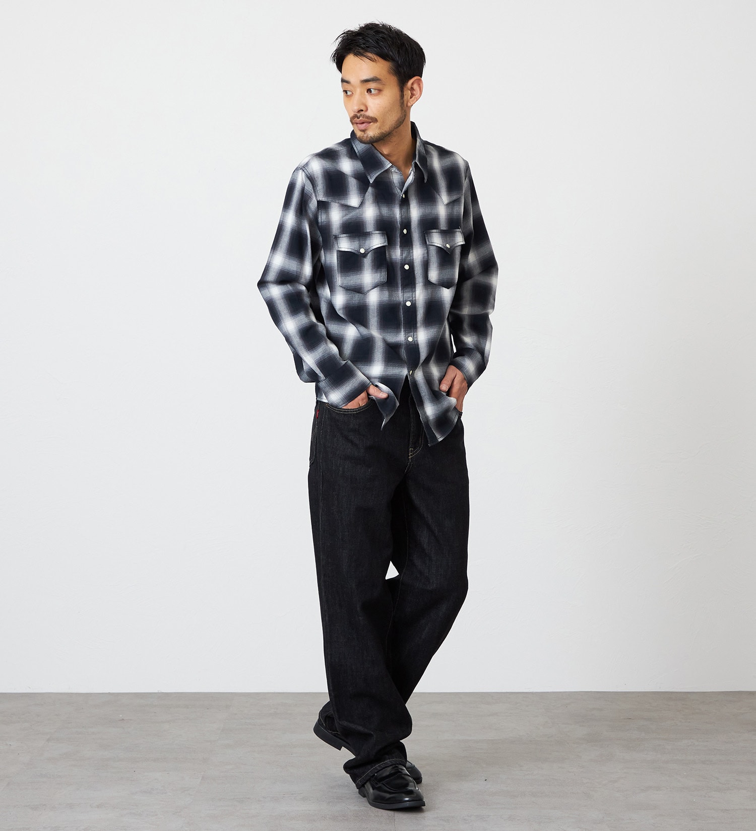 EDWIN(エドウイン)の【裾上げ無料】インターナショナルベーシック 405 ワイド デニムパンツ ジーンズ|パンツ/デニム / ジーンズパンツ/メンズ|ブラックデニム