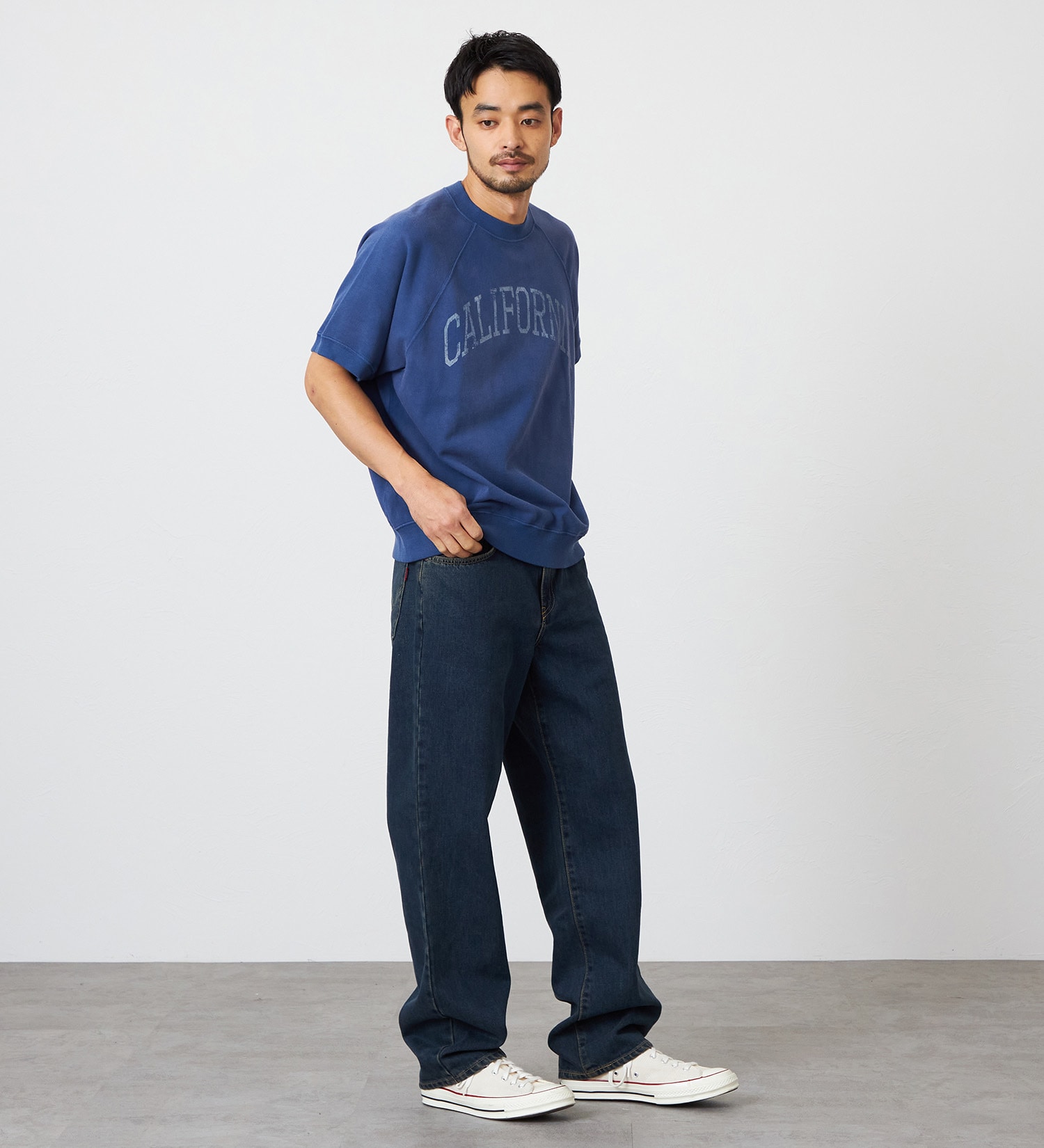 EDWIN(エドウイン)の【裾上げ無料】インターナショナルベーシック 405 ワイド デニムパンツ ジーンズ|パンツ/デニム / ジーンズパンツ/メンズ|中色ブルー