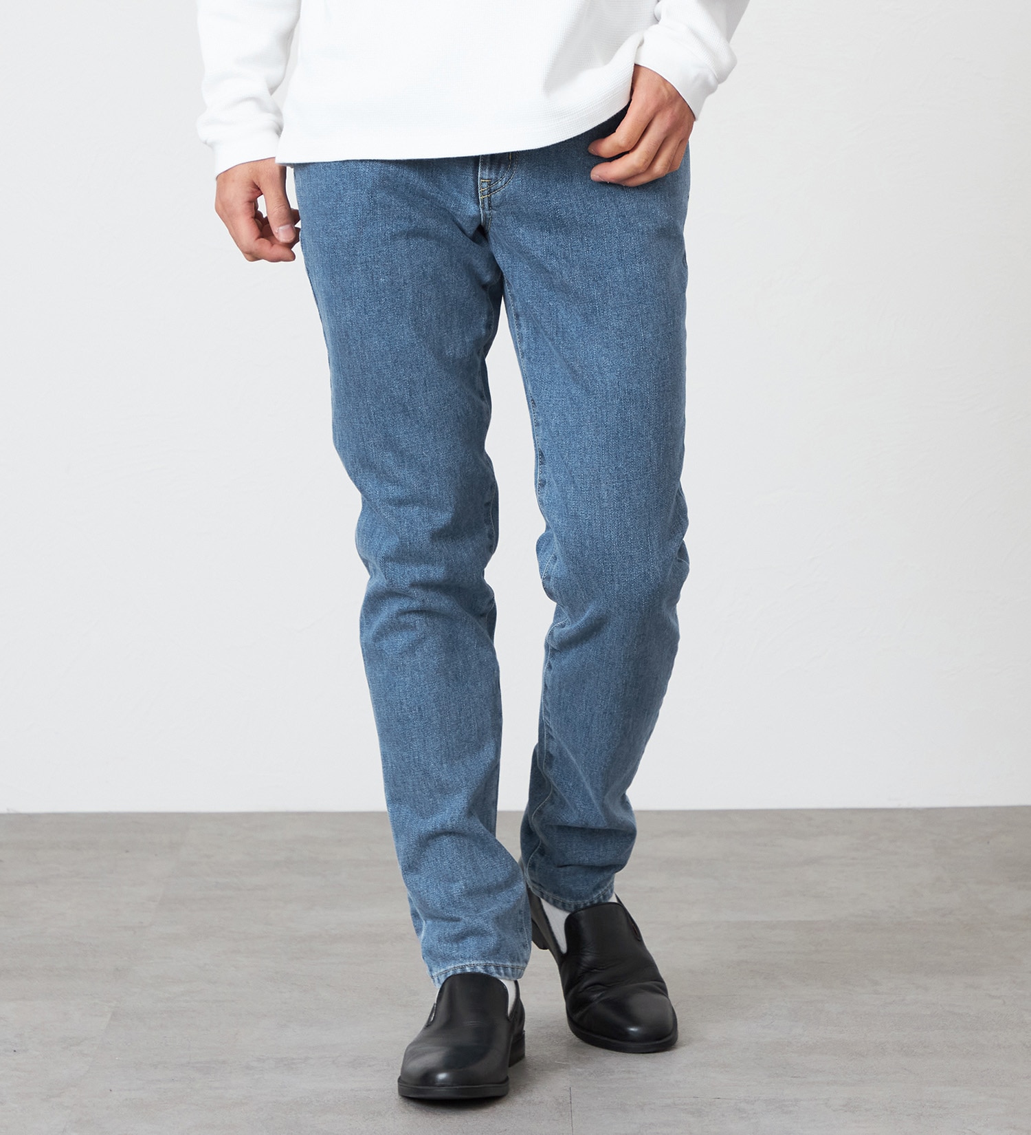 EDWIN(エドウイン)の【試着対象】【裾上げ無料】インターナショナルベーシック 407 ふつうのスリム デニムパンツ ジーンズ|パンツ/デニム / ジーンズパンツ/メンズ|淡色ブルー