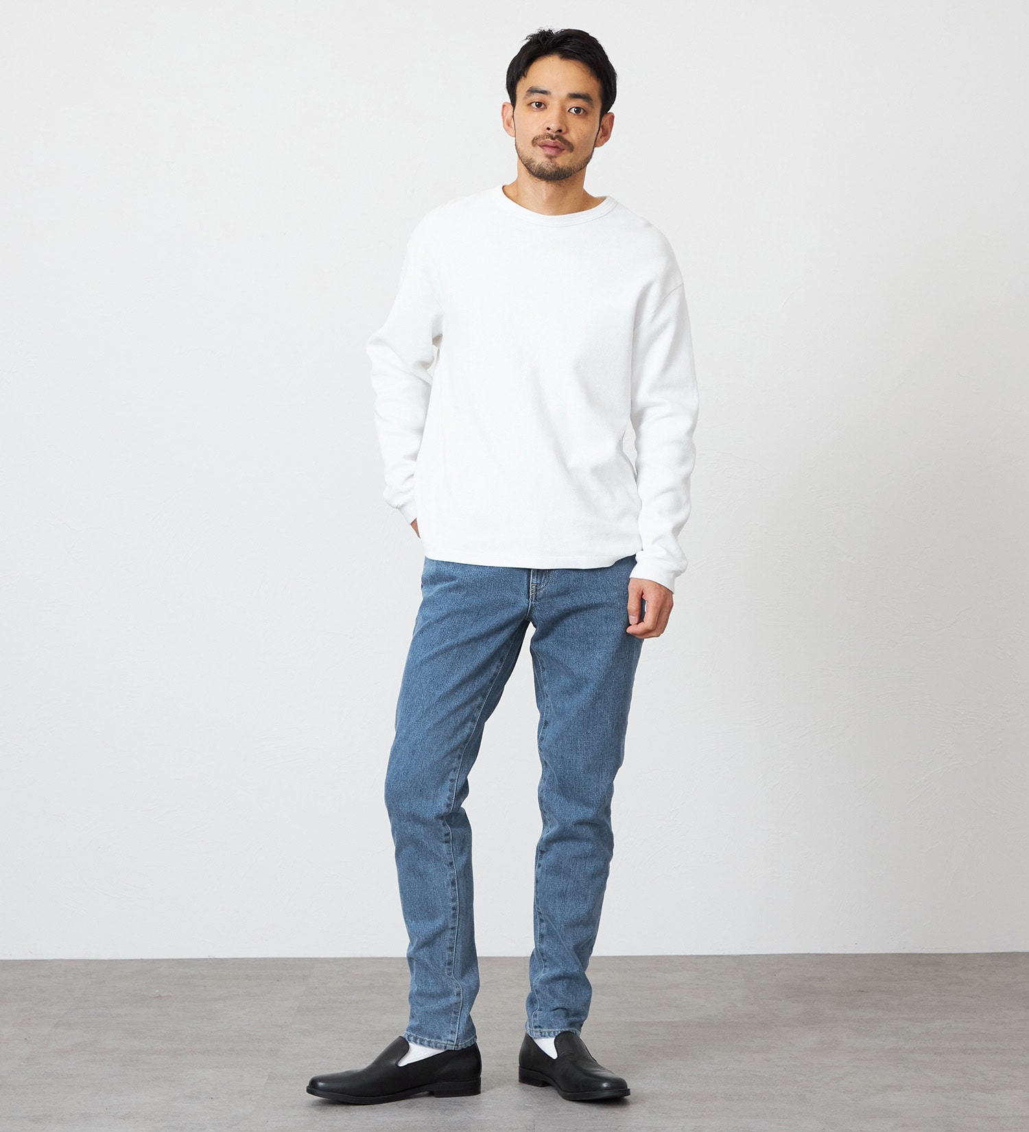 EDWIN(エドウイン)の【試着対象】【裾上げ無料】インターナショナルベーシック 407 ふつうのスリム デニムパンツ ジーンズ|パンツ/デニム / ジーンズパンツ/メンズ|淡色ブルー