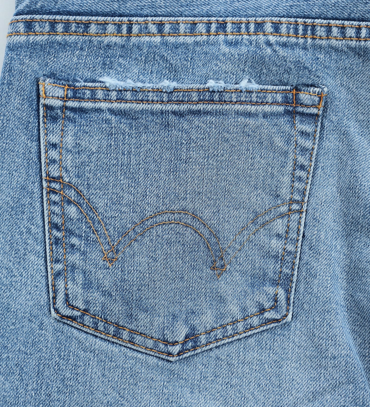 EDWIN(エドウイン)のBOROBORO BLUES ブーツカット デニムパンツ ダメージ フレア 日本製 MADE IN JAPAN|パンツ/デニムパンツ/メンズ|淡色ブルー