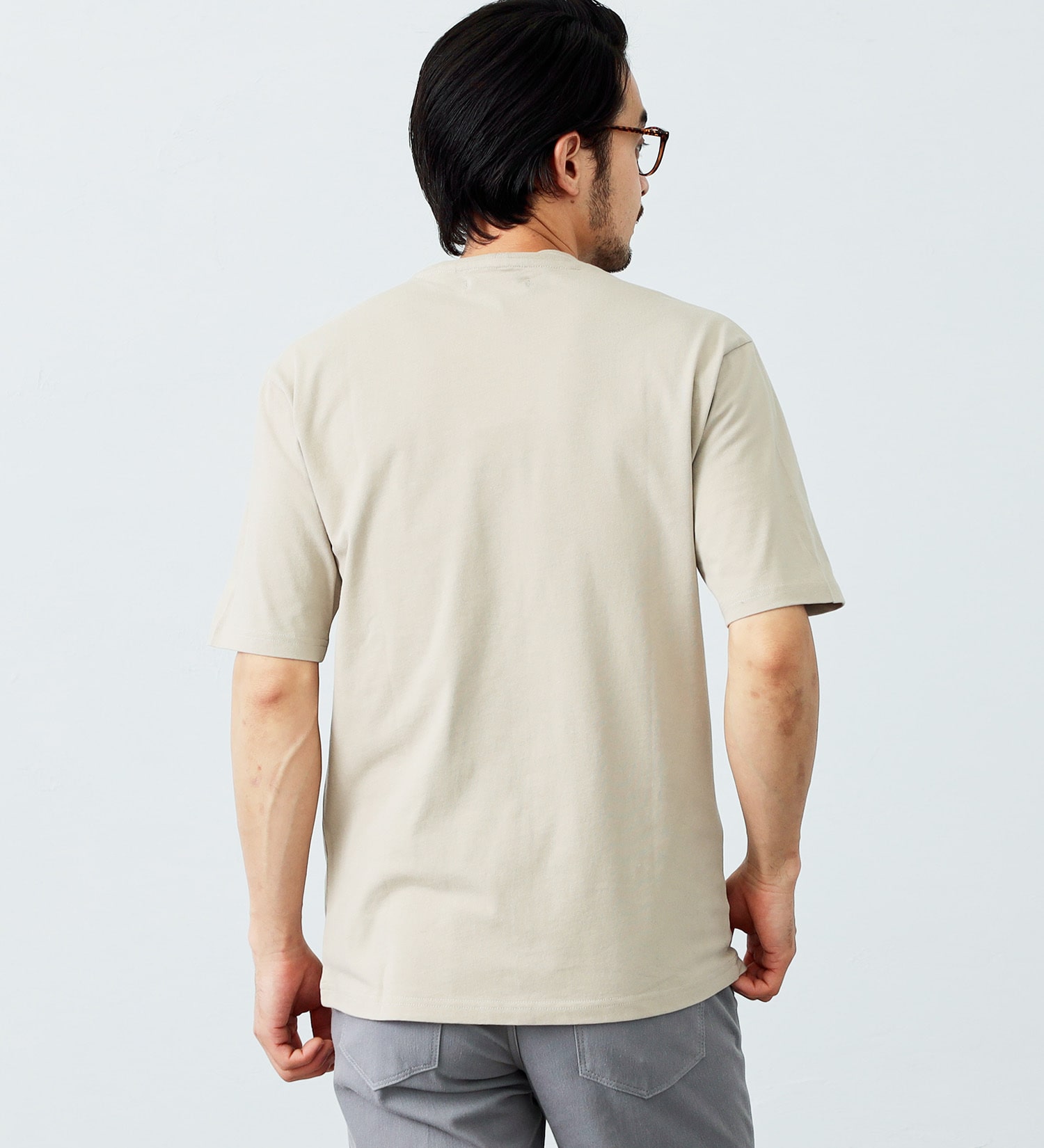EDWIN(エドウイン)の【おまとめ割対象】デニスラAIR クルーネックポケットTシャツ 半袖|トップス/Tシャツ/カットソー/メンズ|グレイッシュベージュ