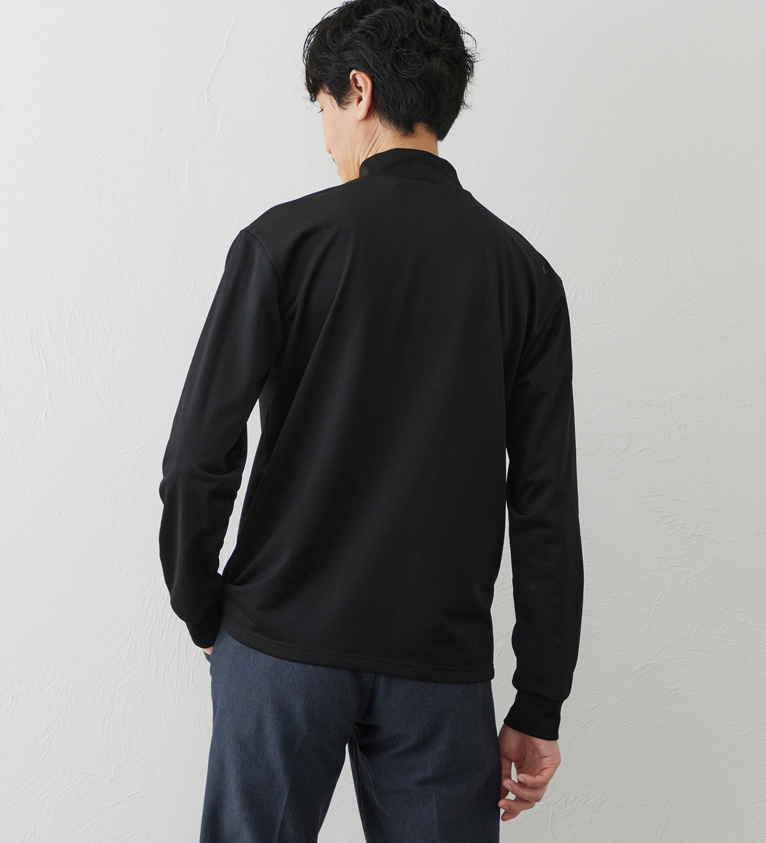 EDWIN(エドウイン)のデニスラ 長袖モックネック Tシャツ【吸水速乾/抗菌防臭/ビジネス】|トップス/Tシャツ/カットソー/メンズ|ブラック
