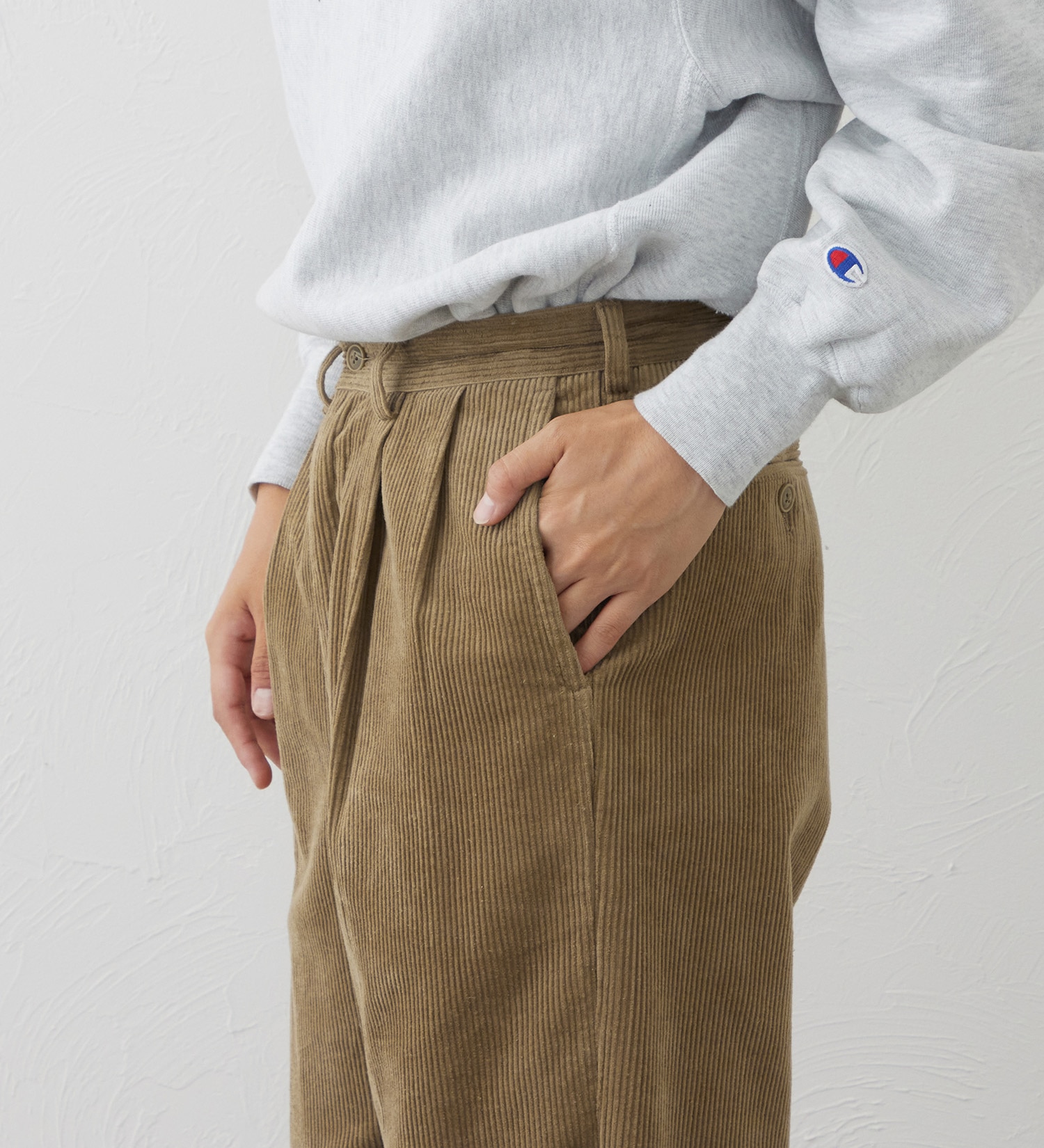 EDWIN(エドウイン)のコーデュロイ ツータック チノトラウザーパンツ|パンツ/チノパンツ/メンズ|ベージュ系その他