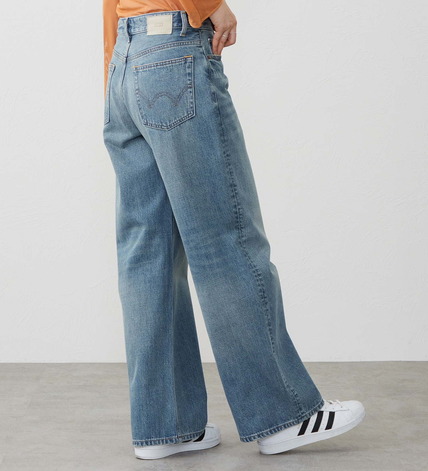 EDWIN(エドウイン)の【試着対象】ワイドストレート デニムパンツ ジーンズ|パンツ/デニム / ジーンズパンツ/レディース|淡色ブルー