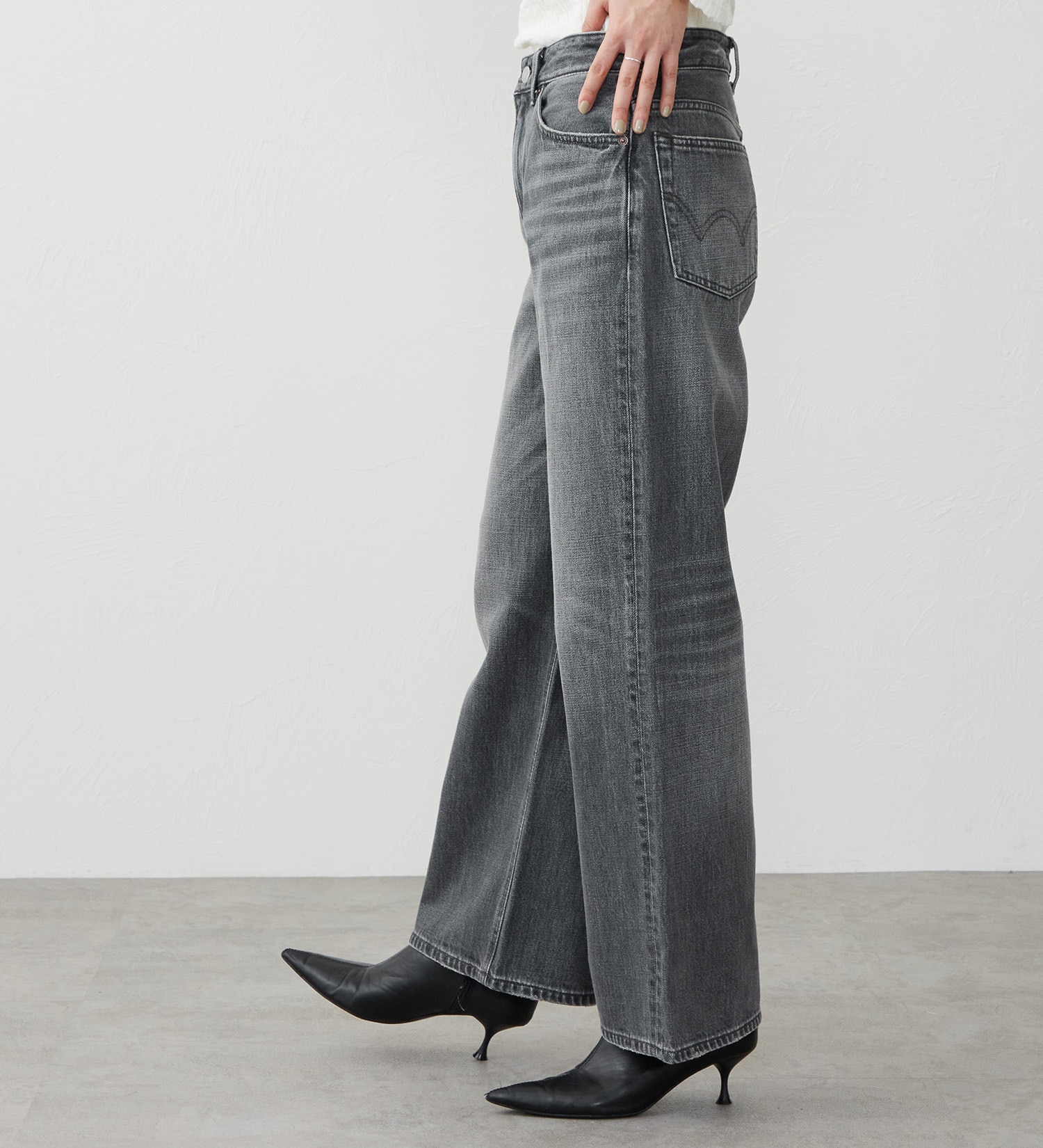 EDWIN(エドウイン)の【試着対象】ワイドストレート デニムパンツ ジーンズ|パンツ/デニム / ジーンズパンツ/レディース|ブラックデニム