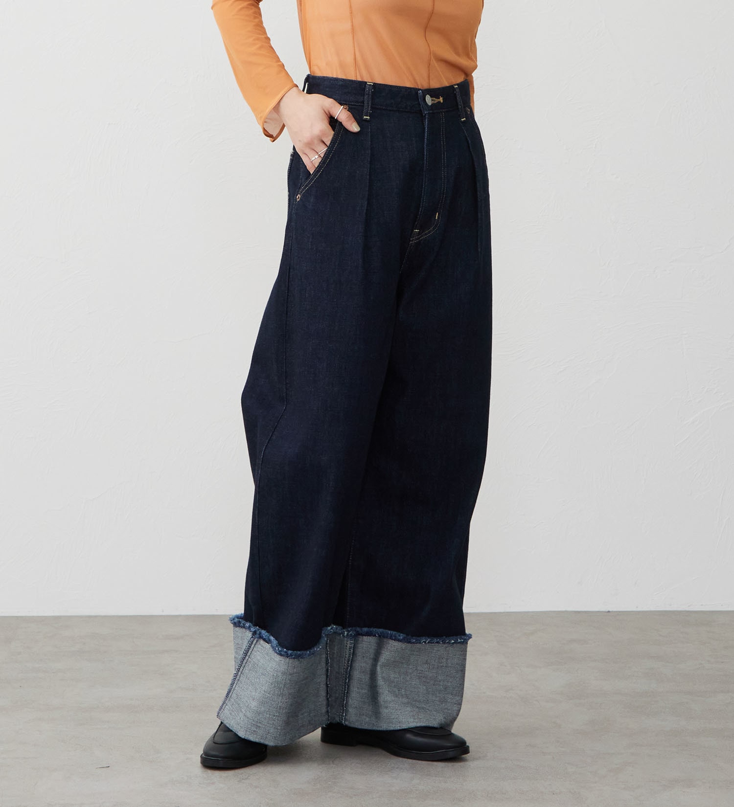 EDWIN(エドウイン)の【試着対象】ロールアップ ストレート デニムパンツ ジーンズ|パンツ/デニム / ジーンズパンツ/レディース|インディゴブルー