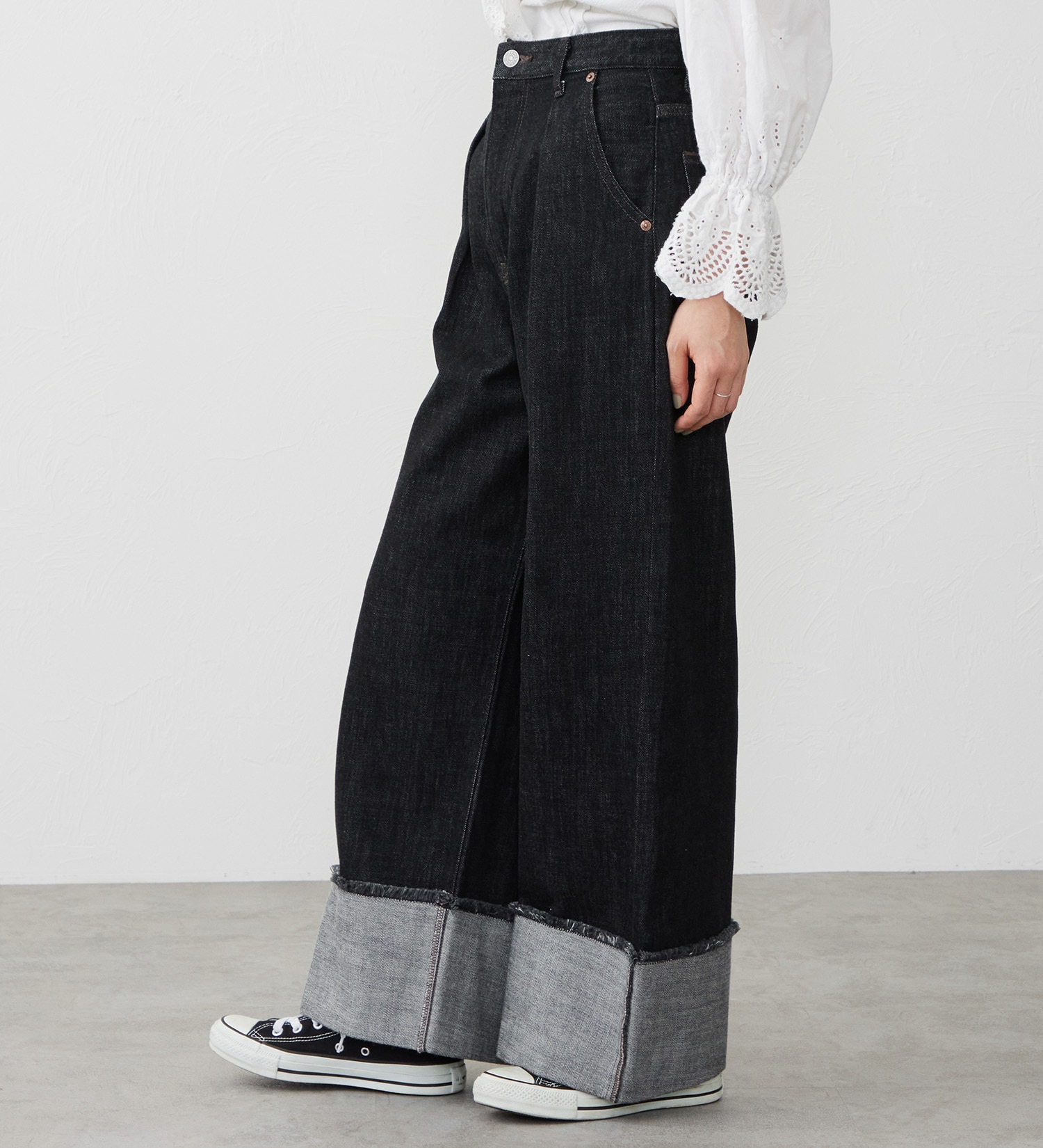 EDWIN(エドウイン)の【試着対象】ロールアップ ストレート デニムパンツ ジーンズ|パンツ/デニム / ジーンズパンツ/レディース|ブラックデニム