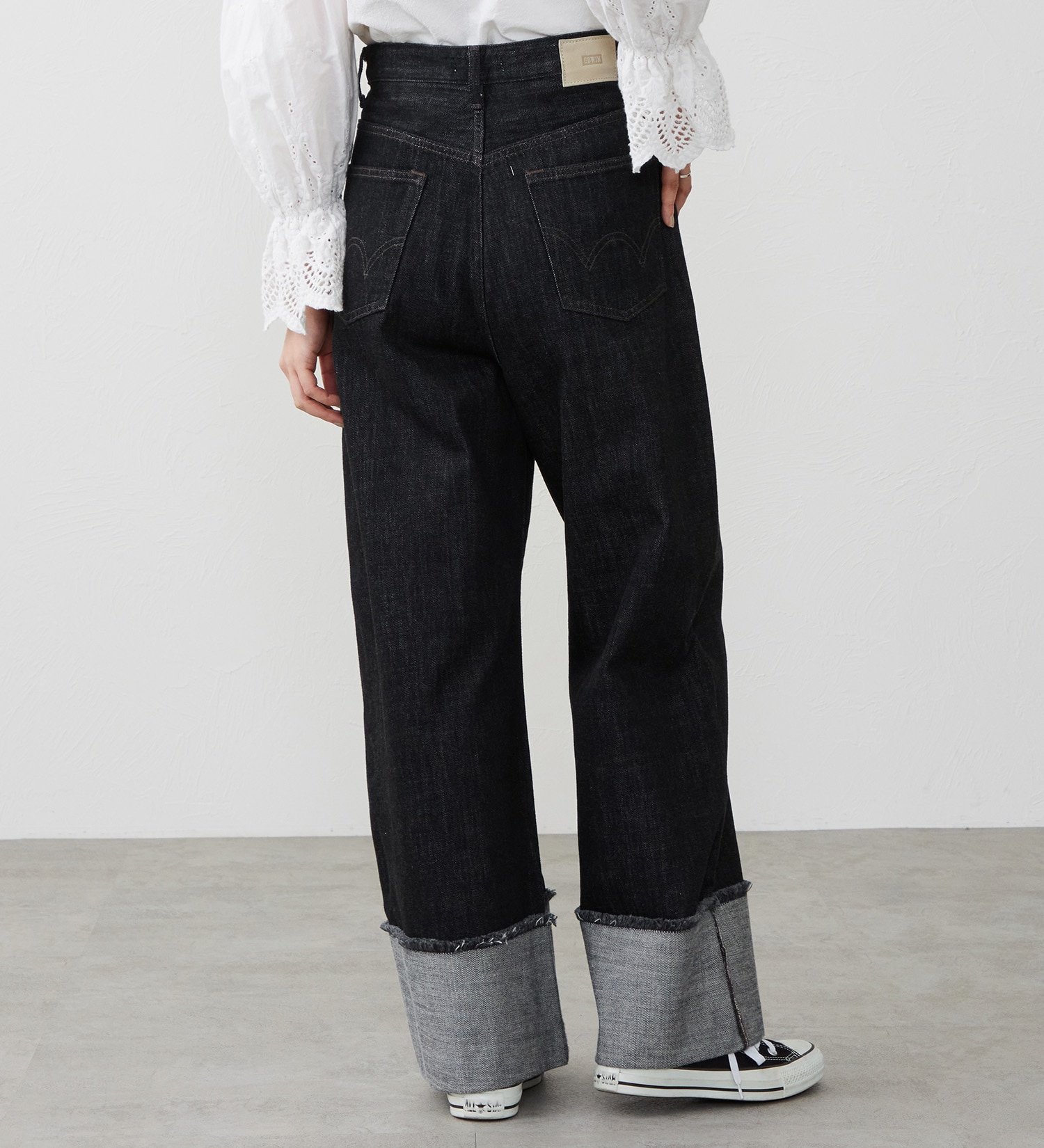EDWIN(エドウイン)の【試着対象】ロールアップ ストレート デニムパンツ ジーンズ|パンツ/デニム / ジーンズパンツ/レディース|ブラックデニム