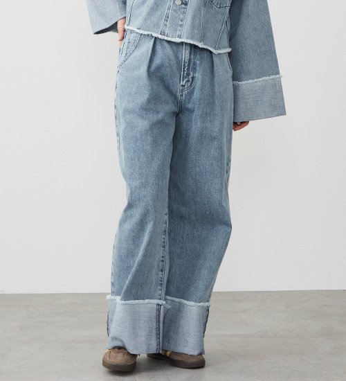 EDWIN(エドウイン)の【試着対象】ロールアップ ストレート デニムパンツ ジーンズ|パンツ/デニム / ジーンズパンツ/レディース|淡色ブルー