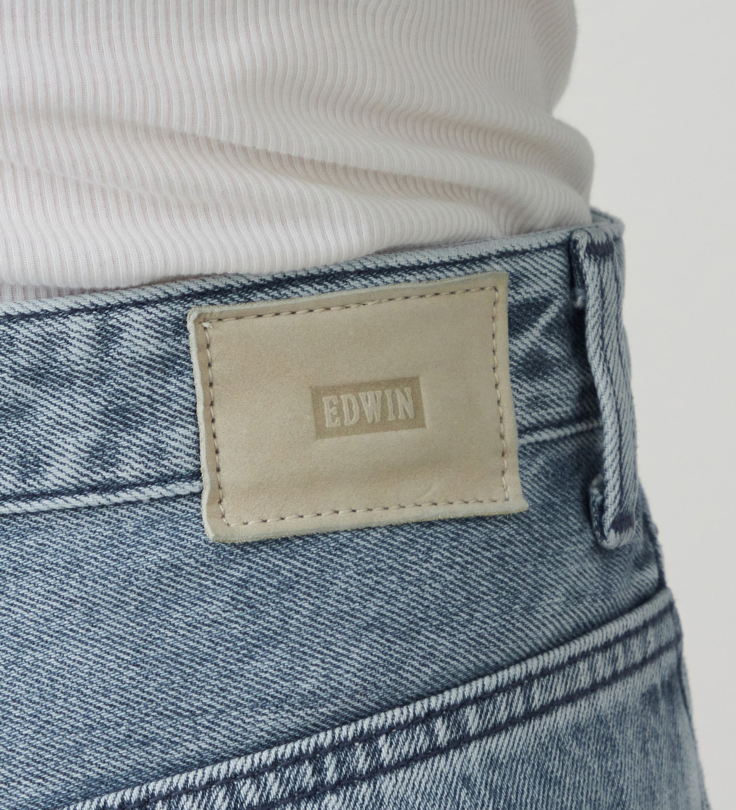 EDWIN(エドウイン)の【試着対象】ロールアップ ストレート デニムパンツ ジーンズ|パンツ/デニム / ジーンズパンツ/レディース|淡色ブルー