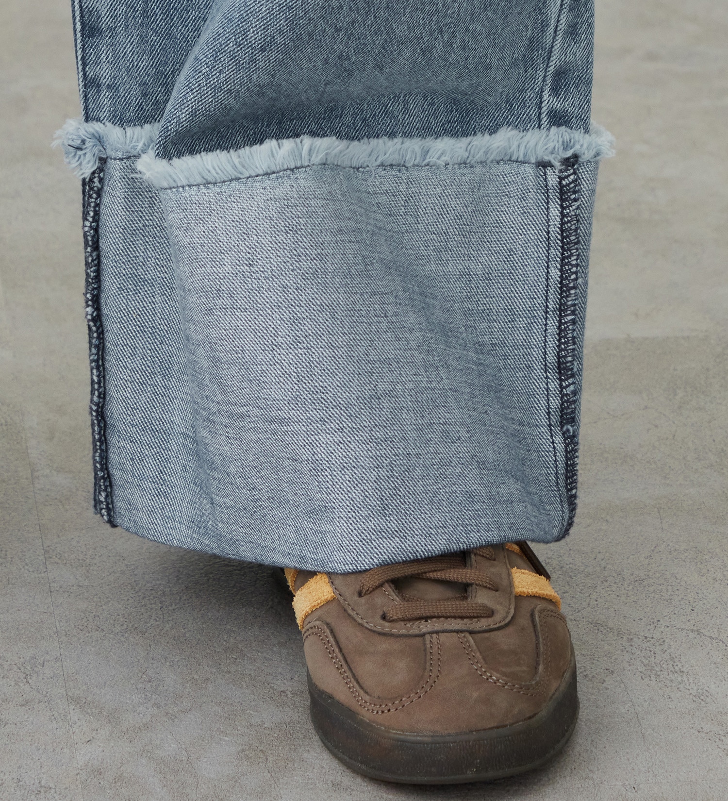 EDWIN(エドウイン)の【試着対象】ロールアップ ストレート デニムパンツ ジーンズ|パンツ/デニム / ジーンズパンツ/レディース|淡色ブルー